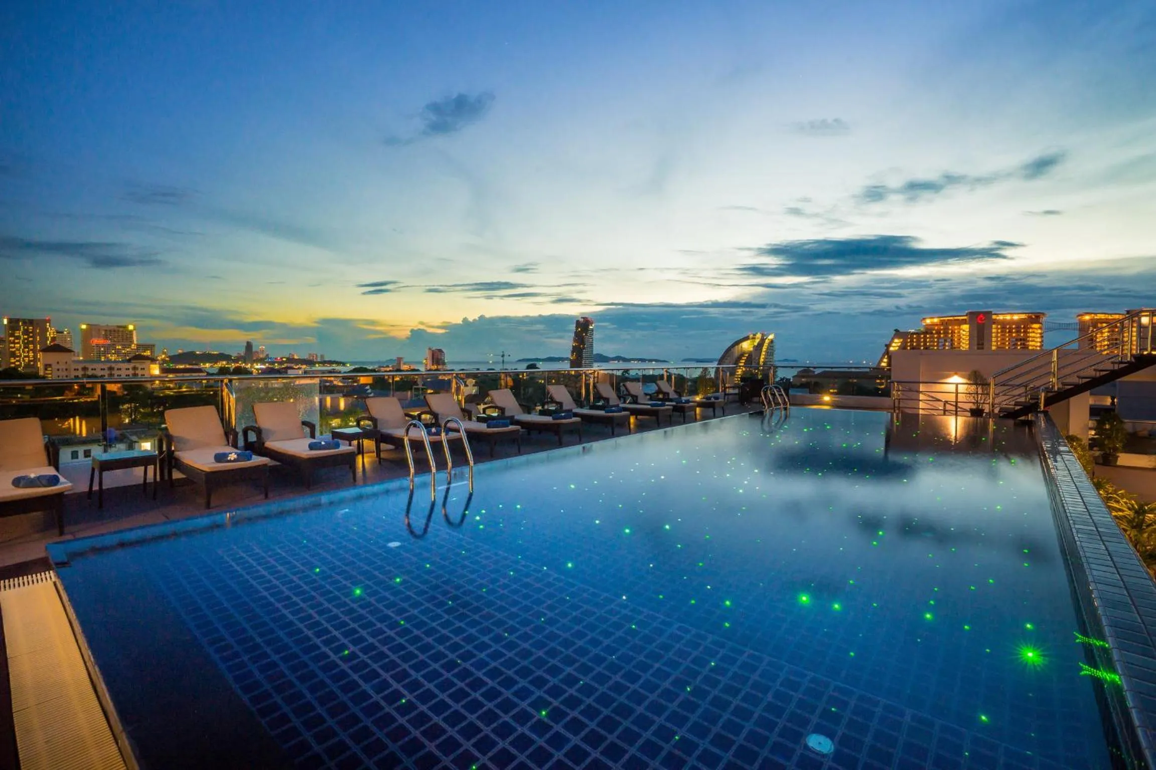 Decorative detail in Blue Boat Hotel JC