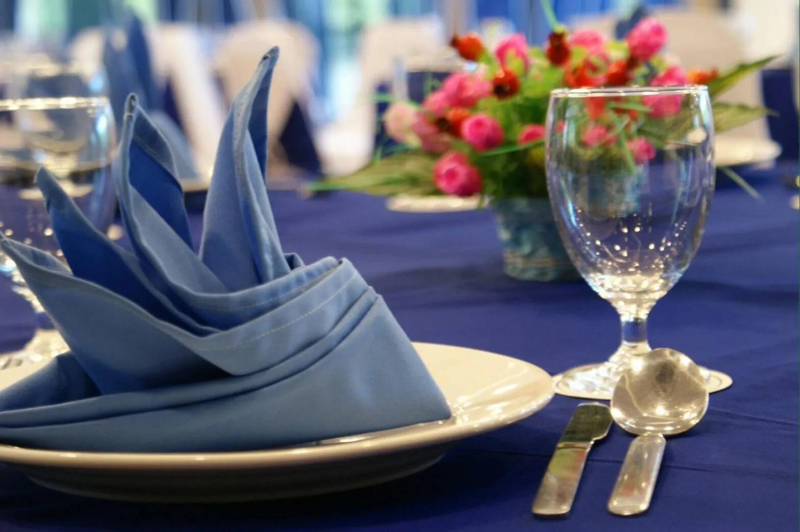 Food and drinks in Blue Boat Hotel JC