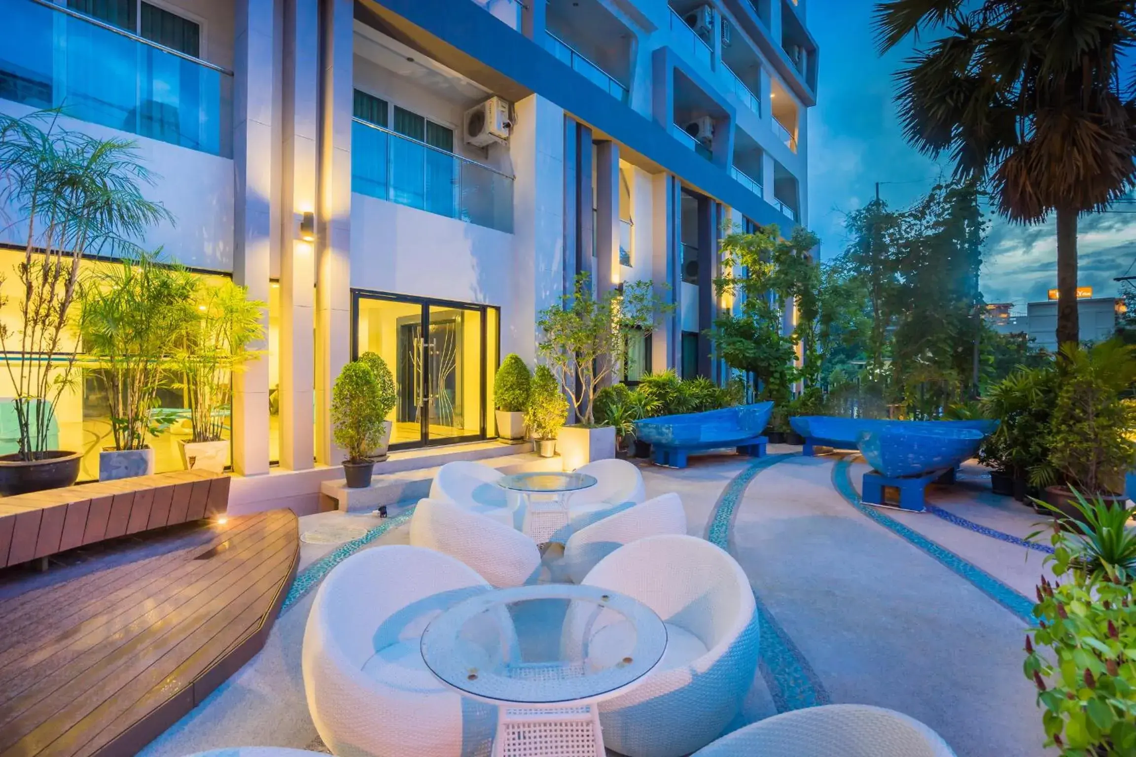 Facade/entrance in Blue Boat Hotel JC Facade/entrance in Blue Boat Hotel JC