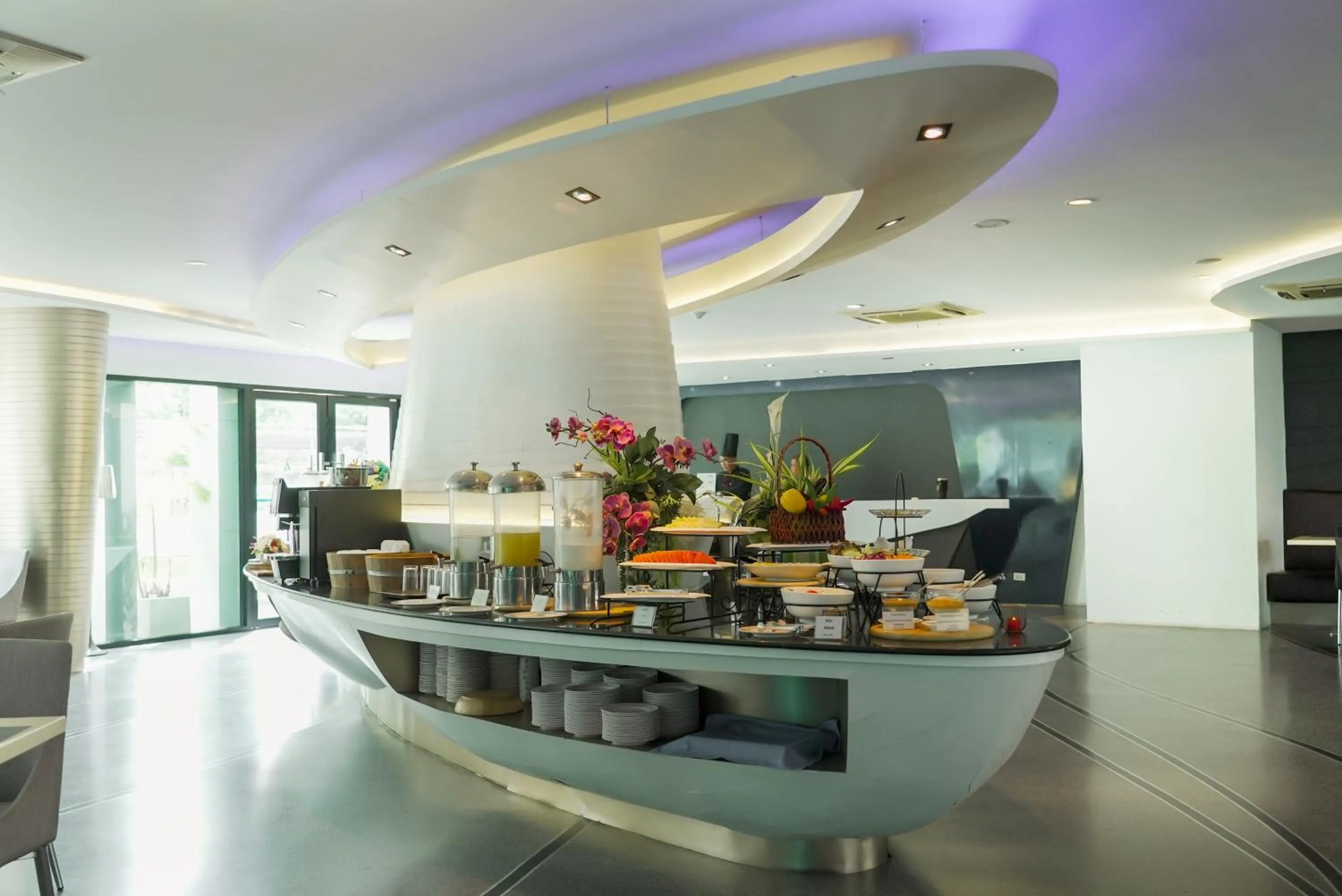 Food and drinks in Blue Boat Hotel JC