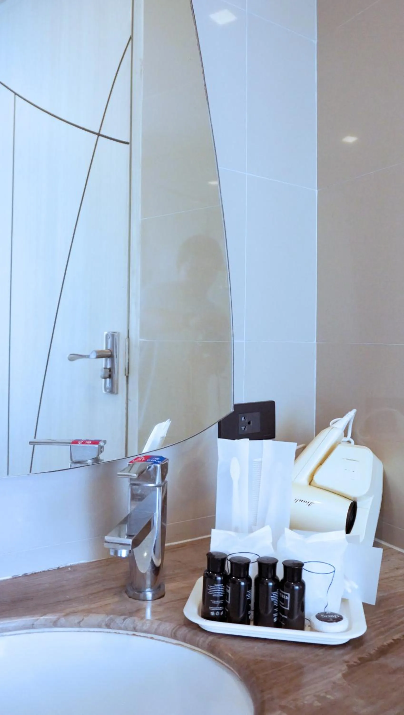 Bathroom in Blue Boat Hotel JC