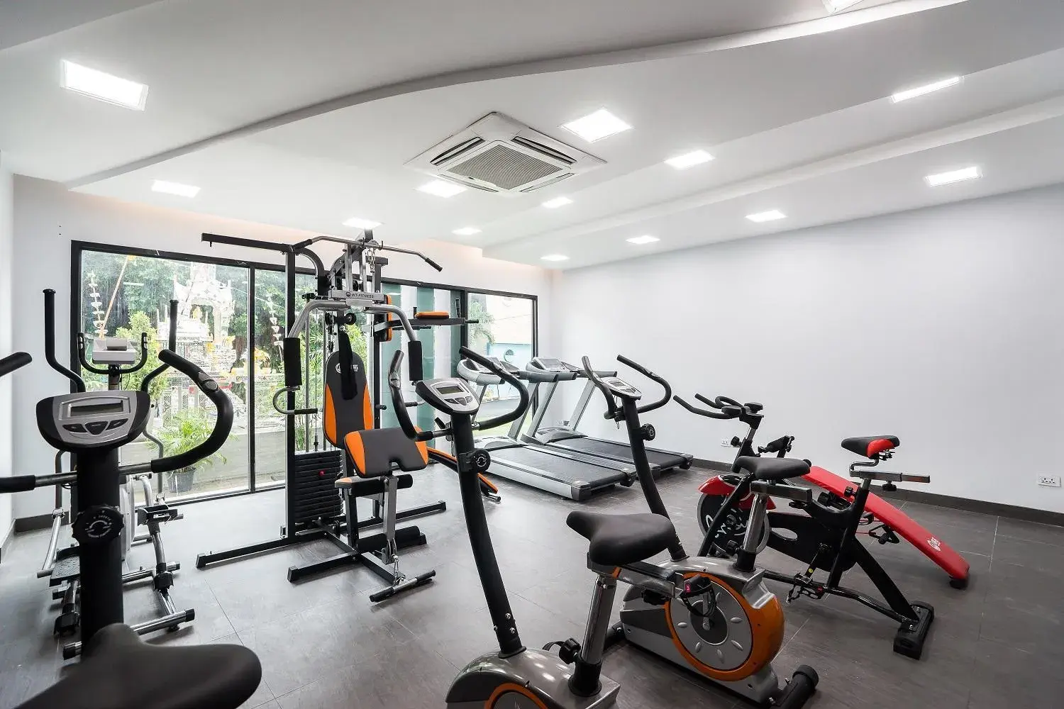Fitness centre/facilities in Blue Boat Hotel JC Fitness centre/facilities in Blue Boat Hotel JC