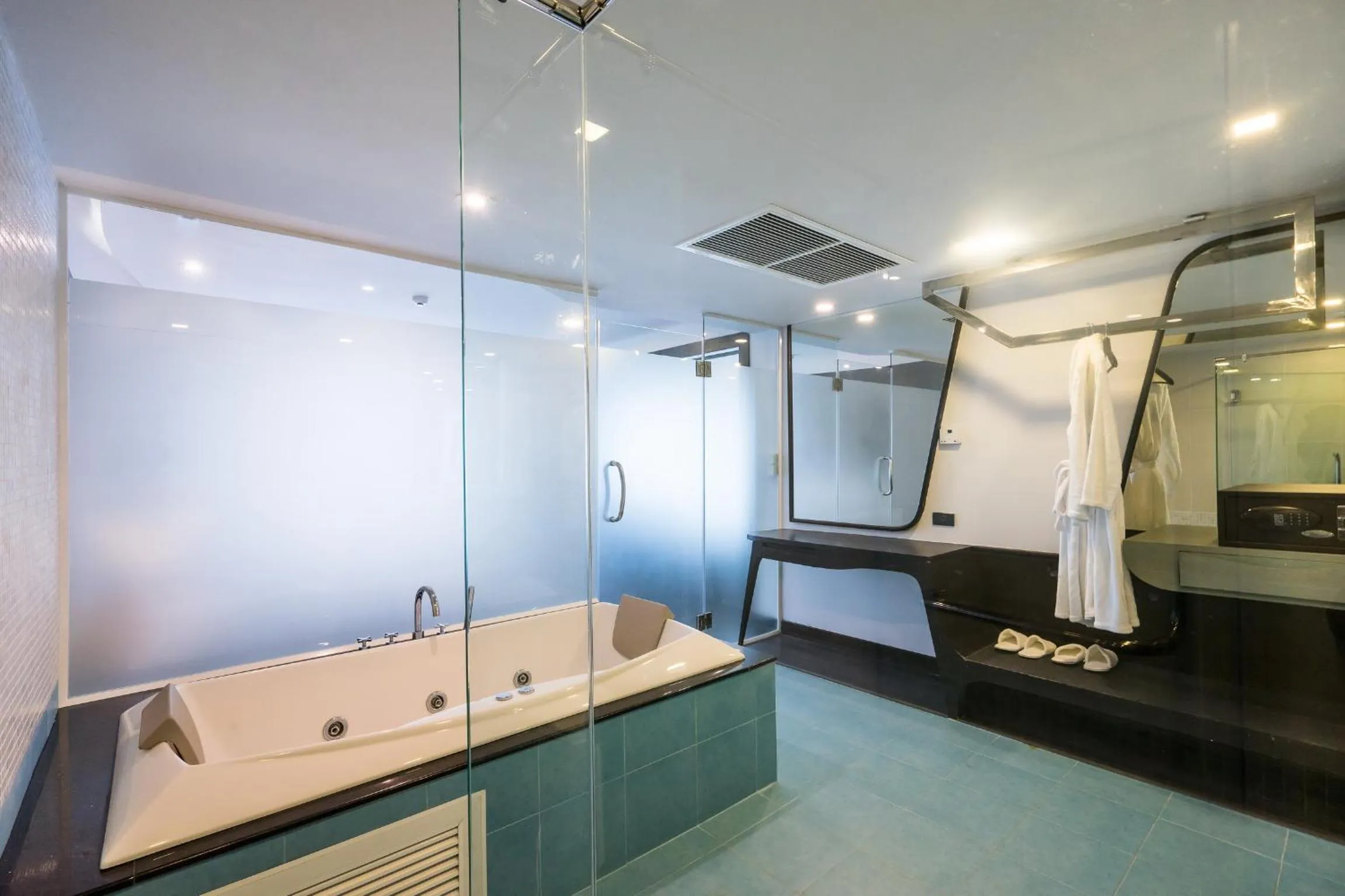 Bathroom in Blue Boat Hotel JC