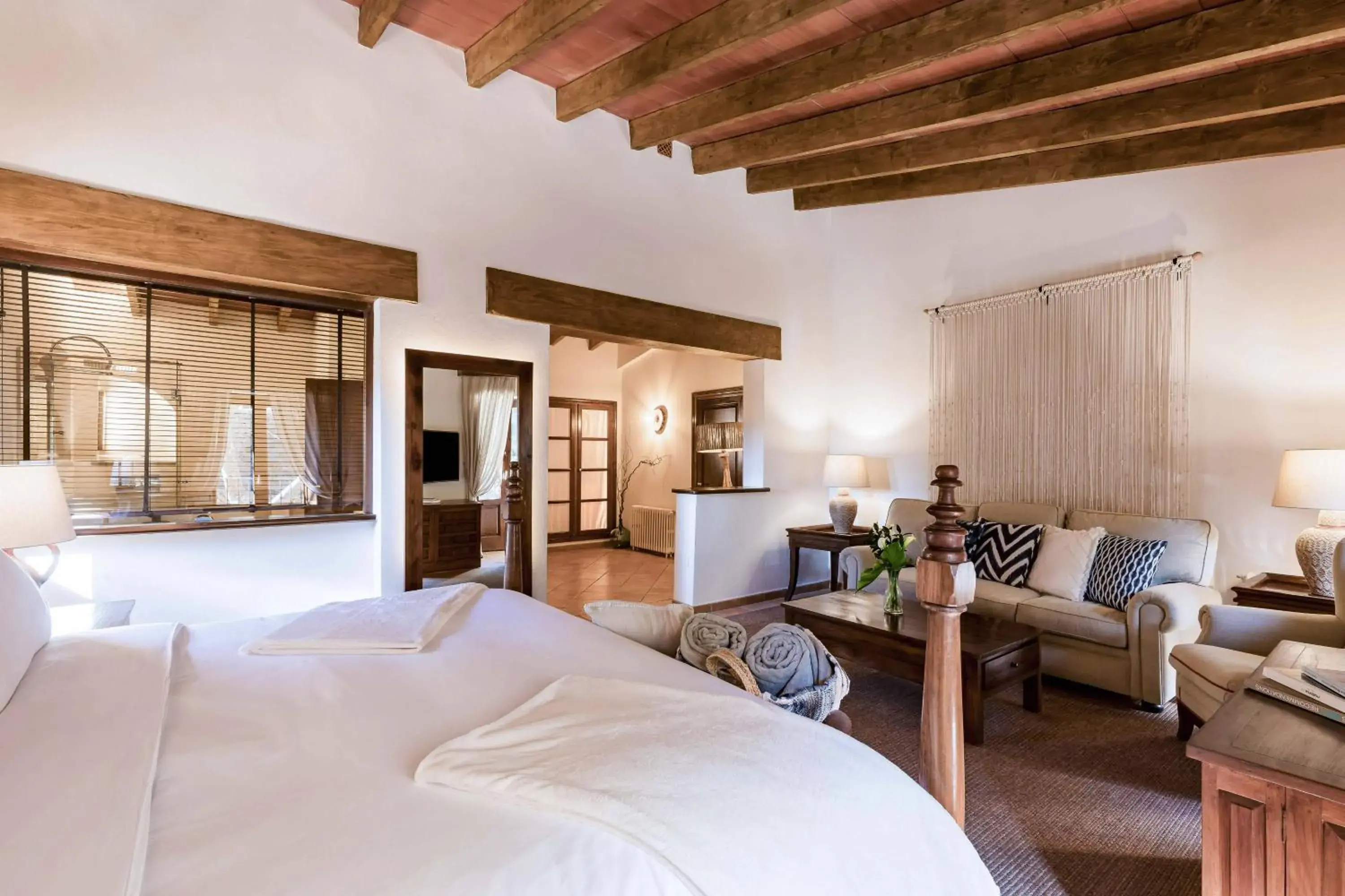 Property building, Bed in Finca Ratxó Meliá Collection Property building, Bed in Finca Ratxó Meliá Collection