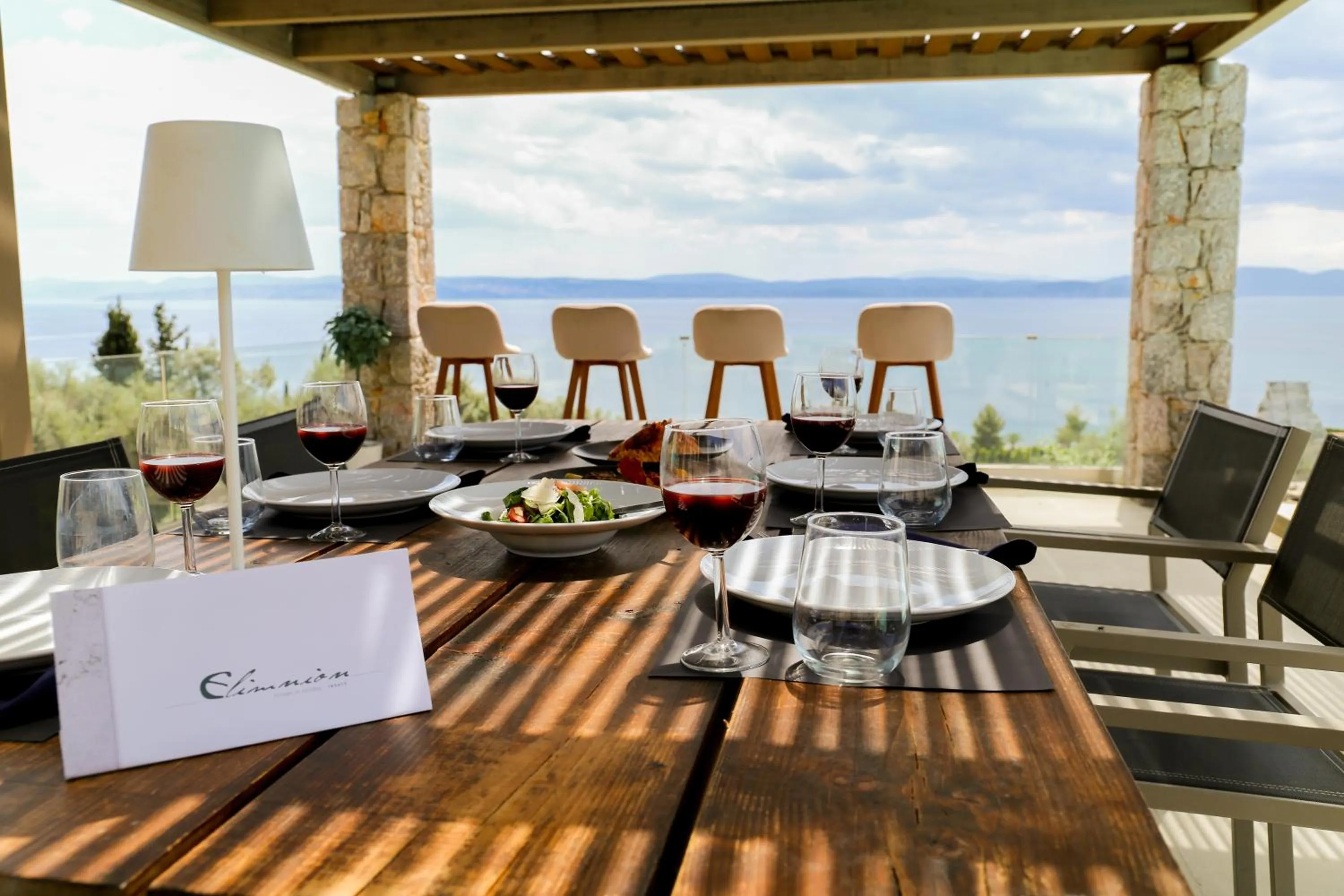 Restaurant/places to eat in Elimnion Resort