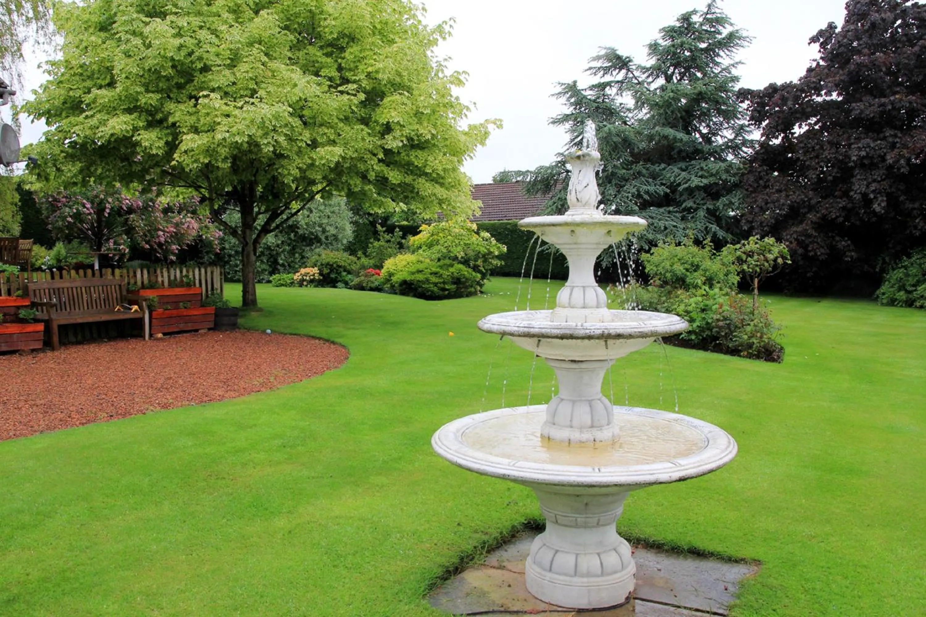 Garden in Westacre Bed & Breakfast