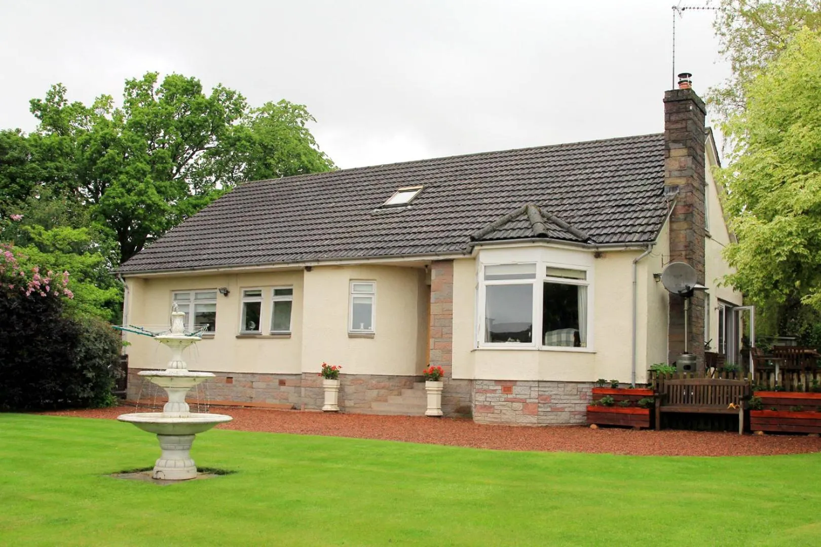 Garden in Westacre Bed & Breakfast