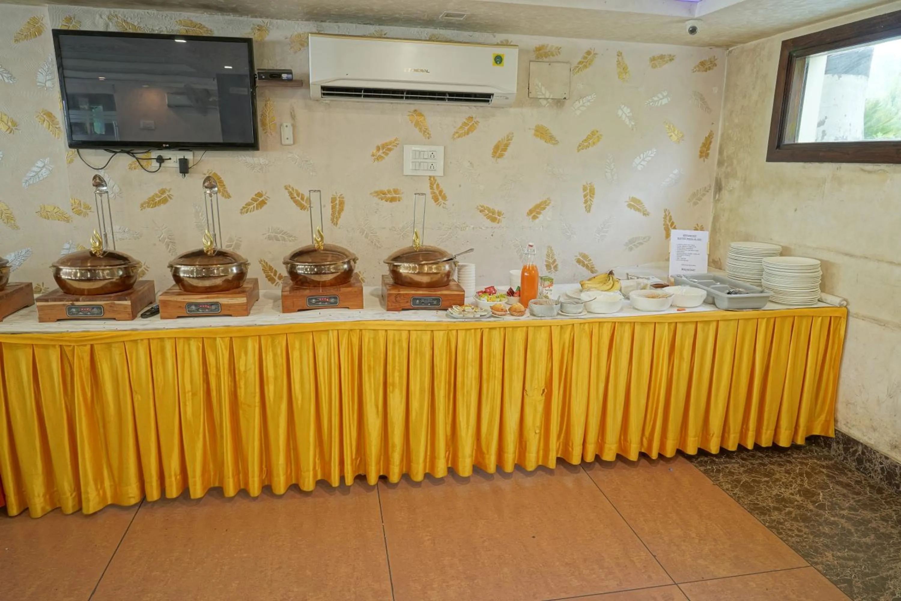 Breakfast in Comfort Inn Coral River