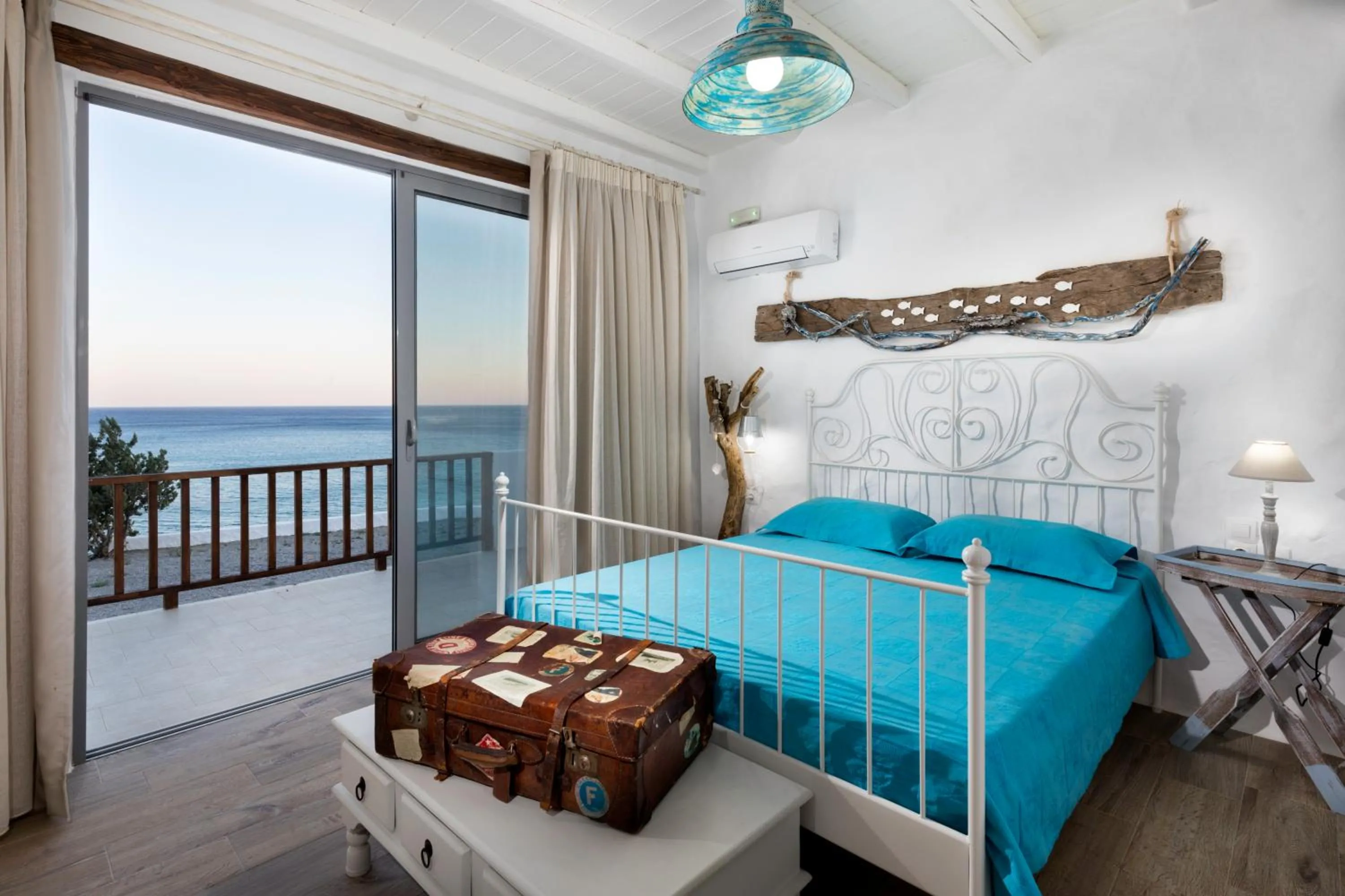 Bed in Axiotheaton Villas