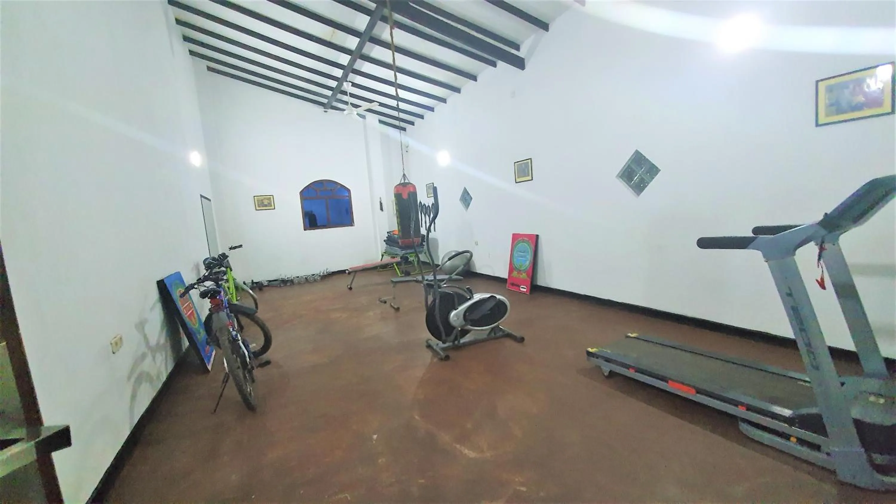 Fitness centre/facilities in Dhammika Magic Palace