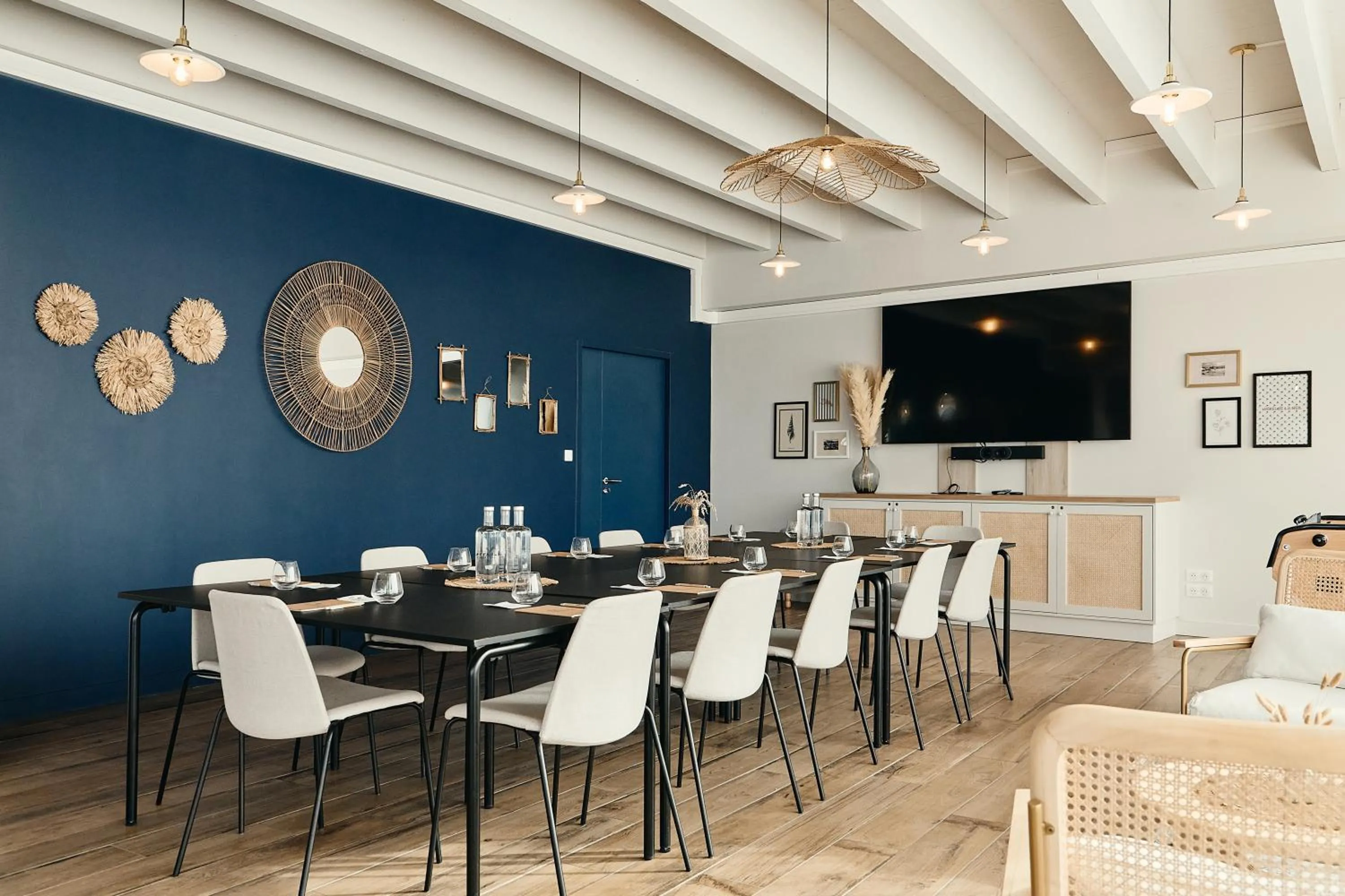 TV and multimedia in Hôtel de la Mer & Spa