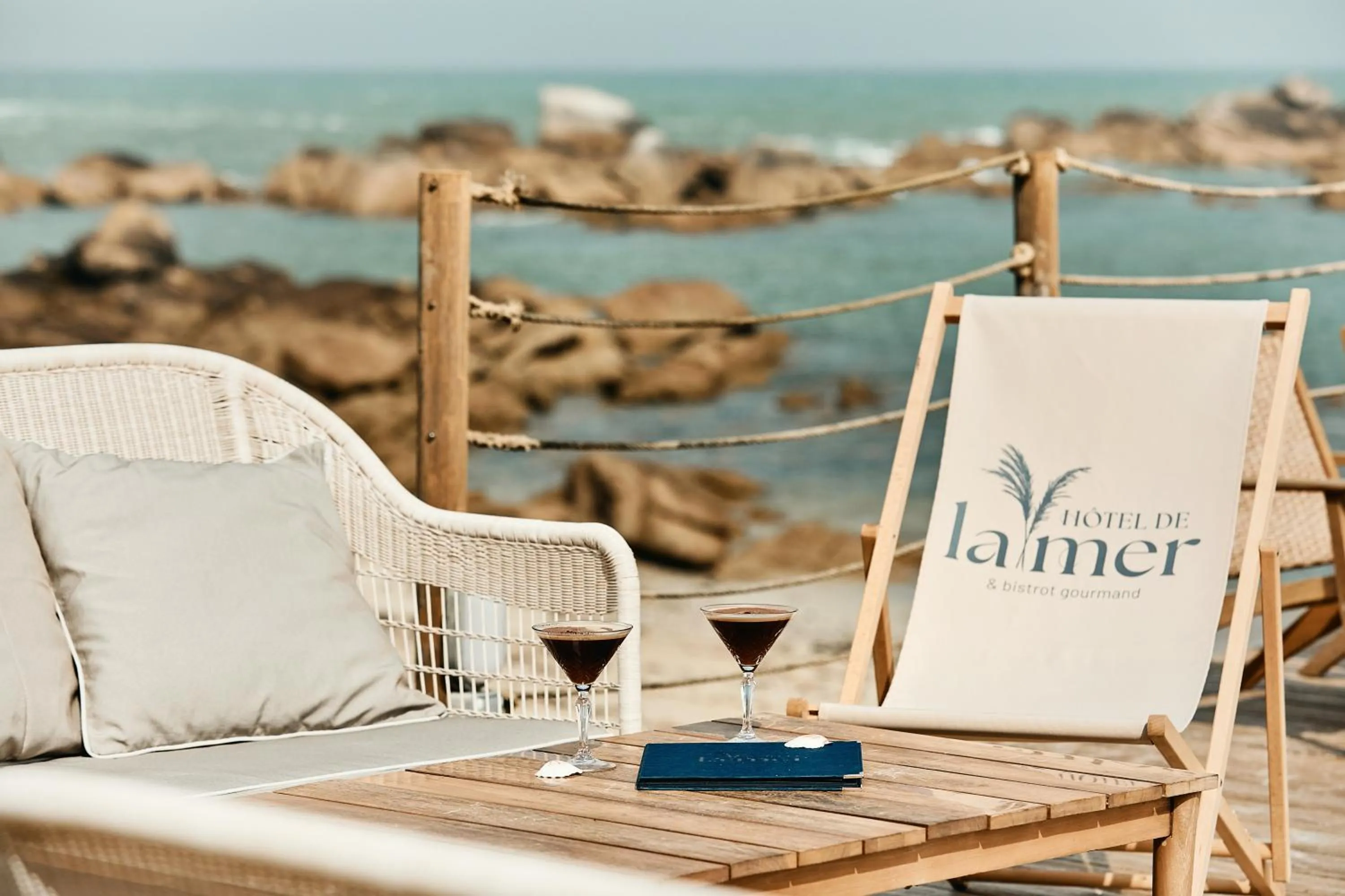 Patio in Hôtel de la Mer & Spa