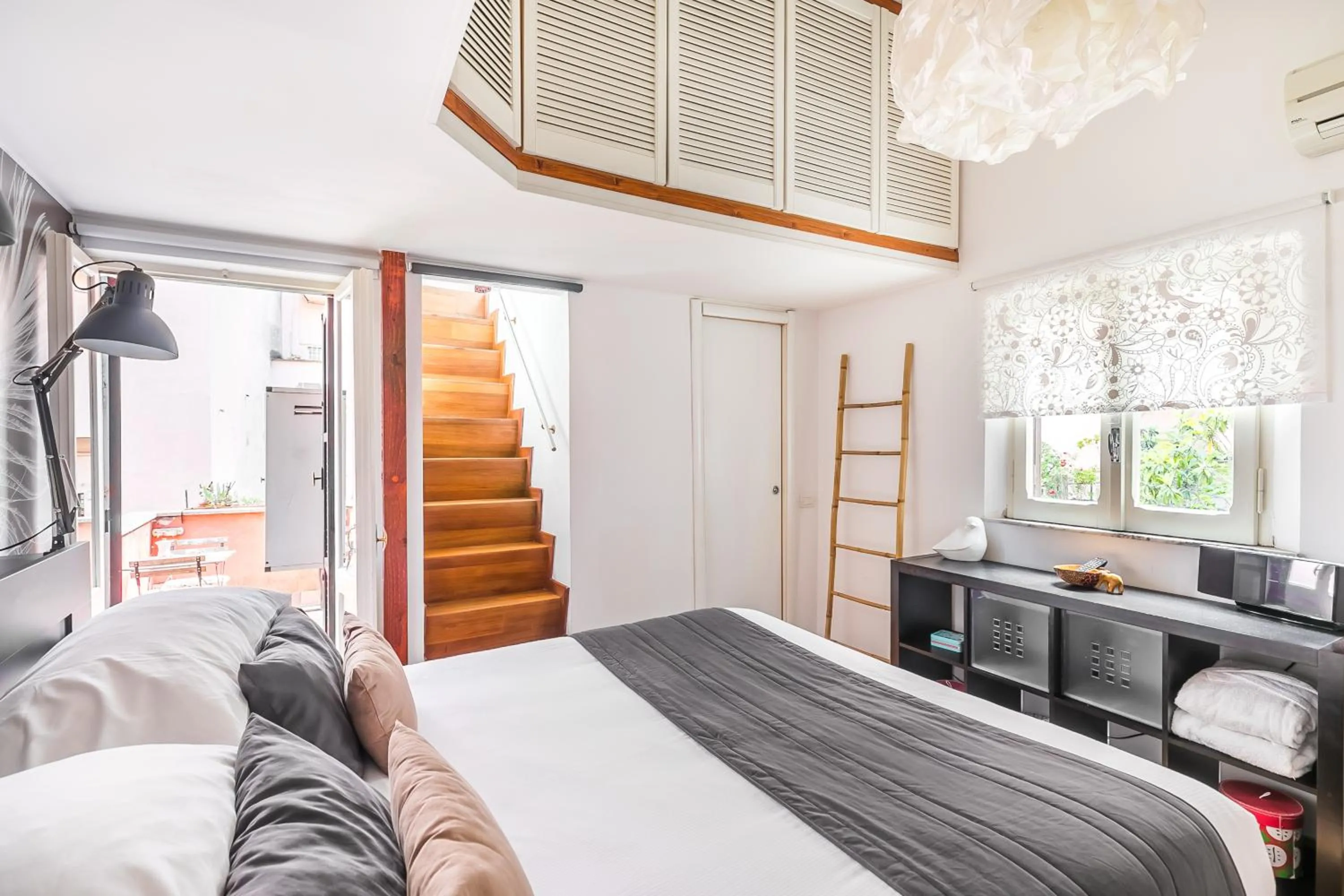 Bedroom, Bed in Xystum