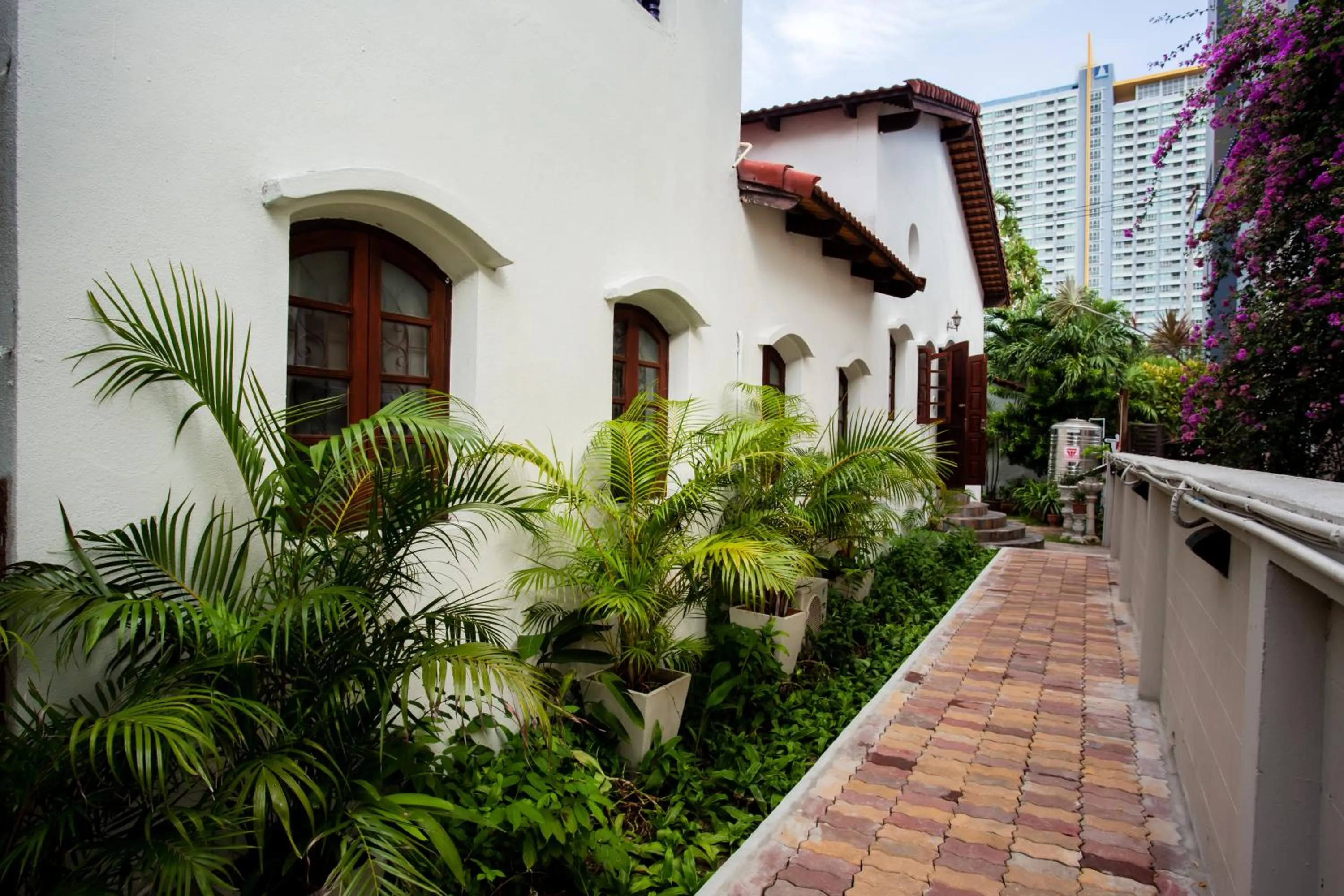 Natural Park Resort Pattaya