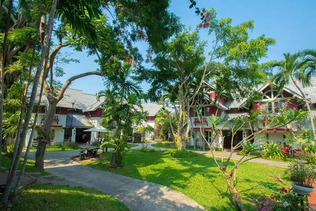 Garden in Natural Park Resort