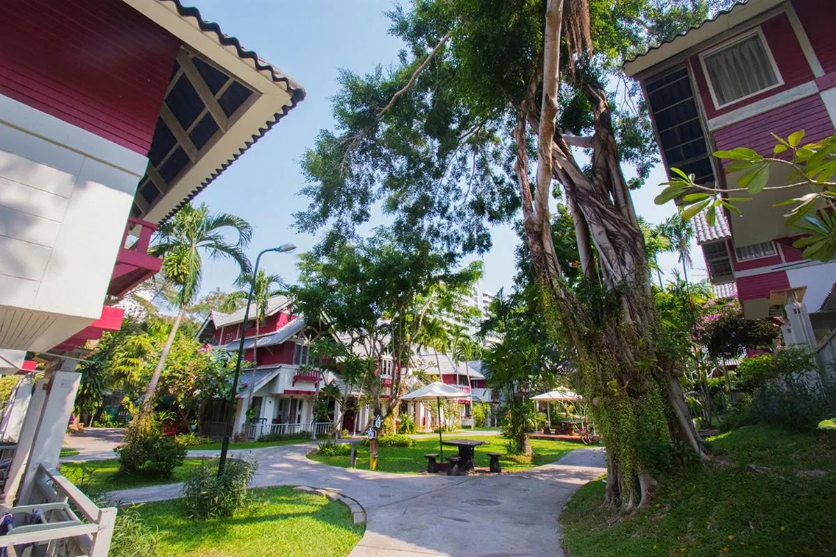 Natural Park Resort Pattaya