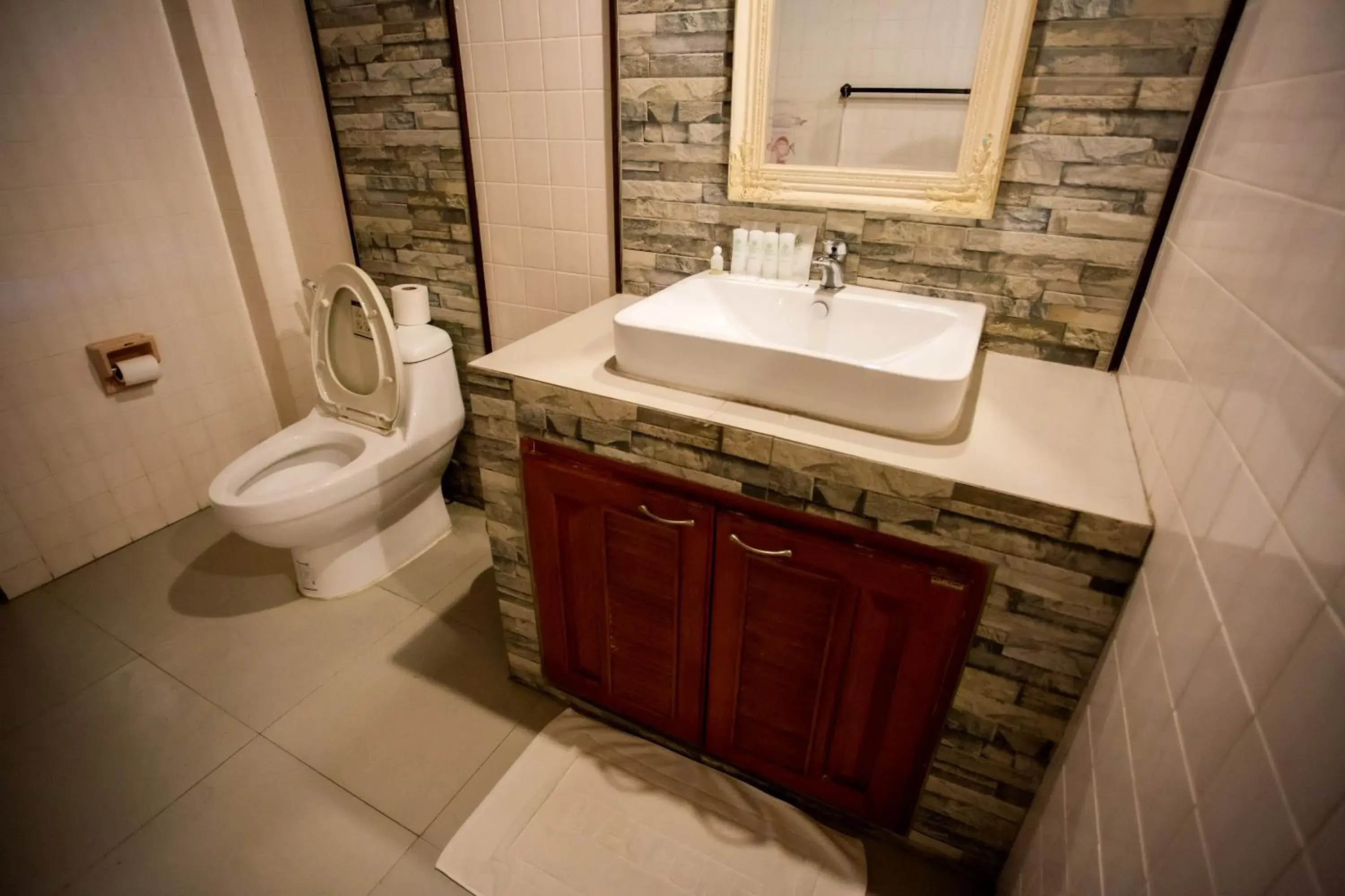 Bathroom in Natural Park Resort