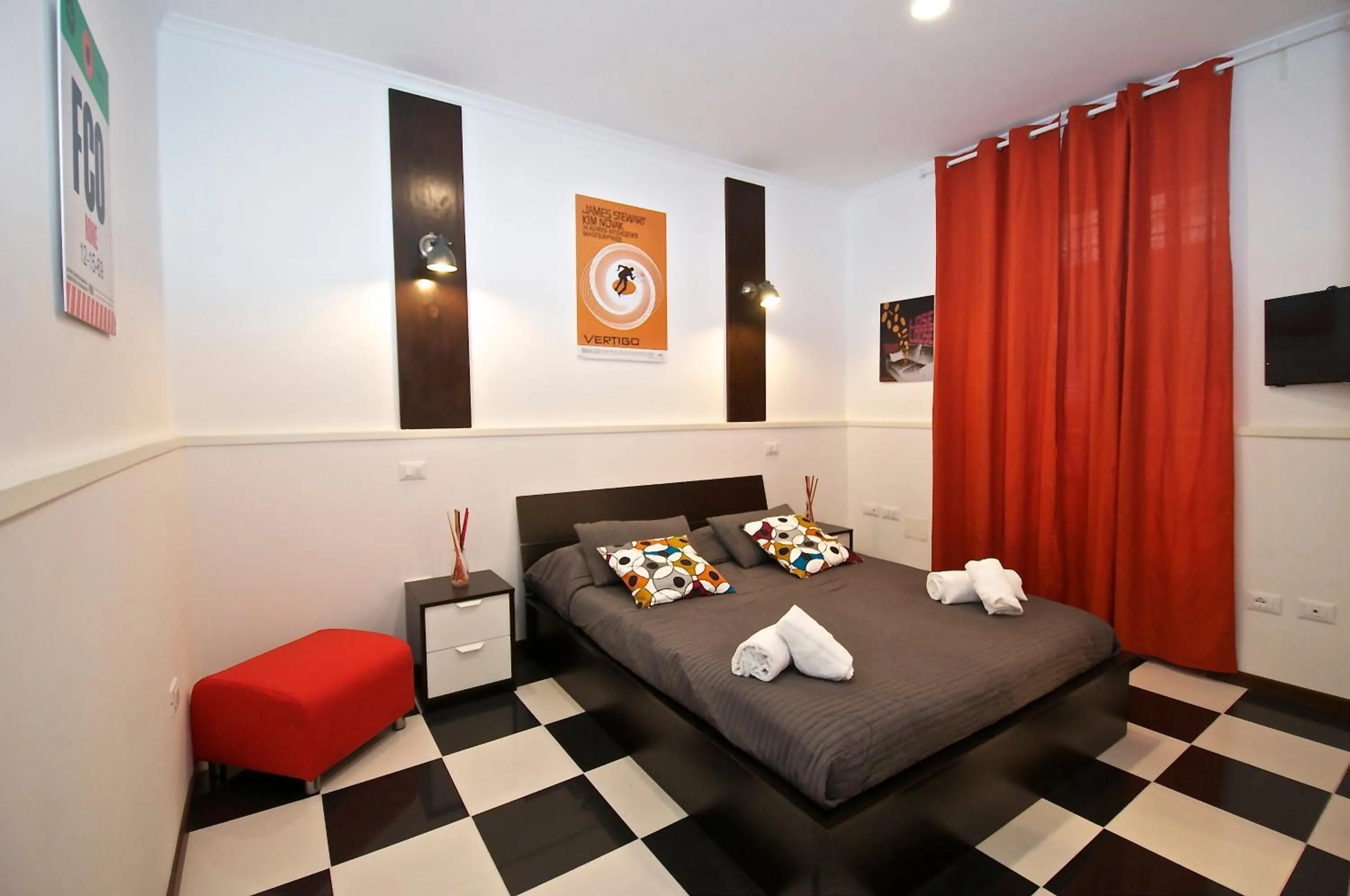 Bedroom, Bed in Flaminio Butterfly House