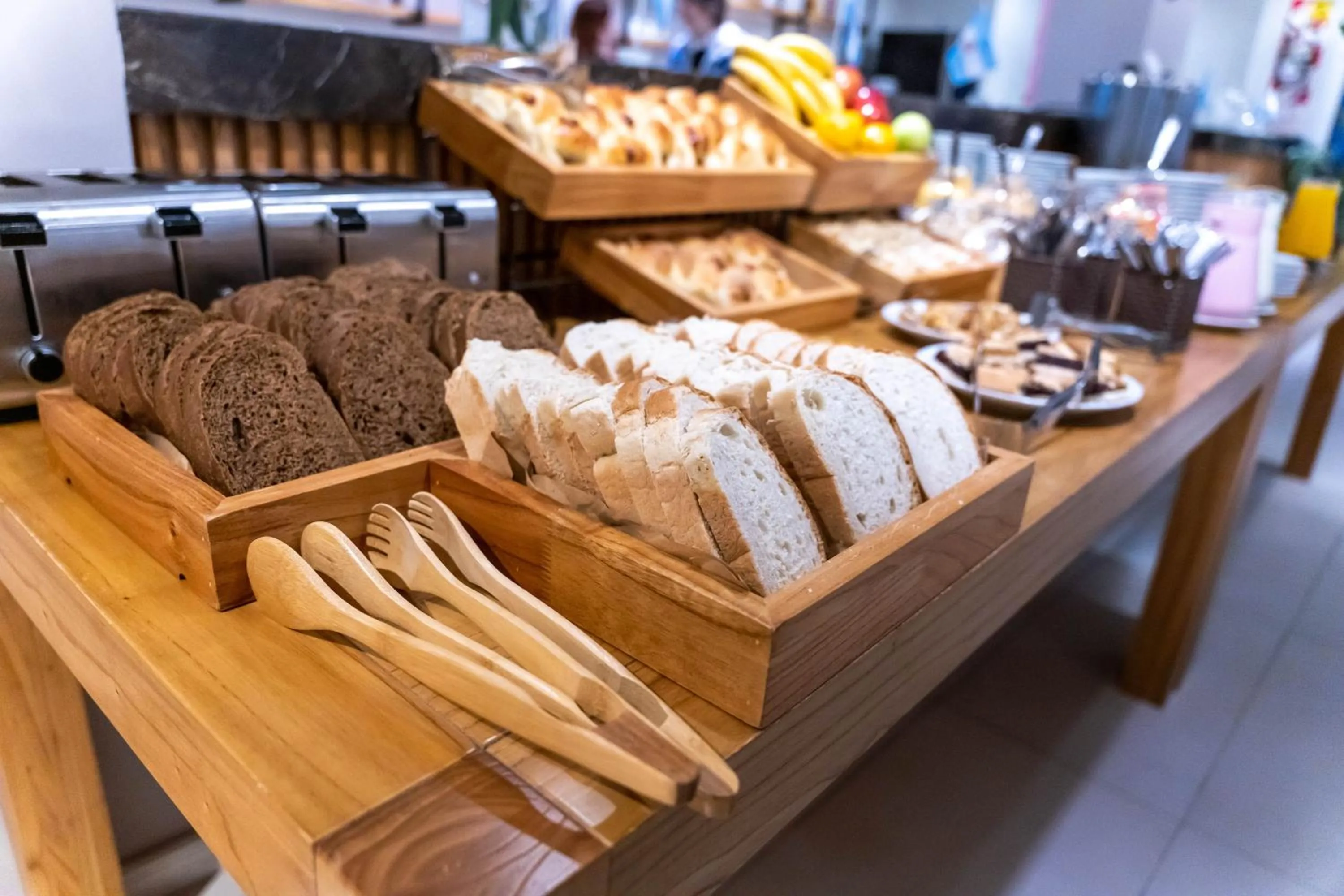 Buffet breakfast in O2 Hotel Mar del Plata