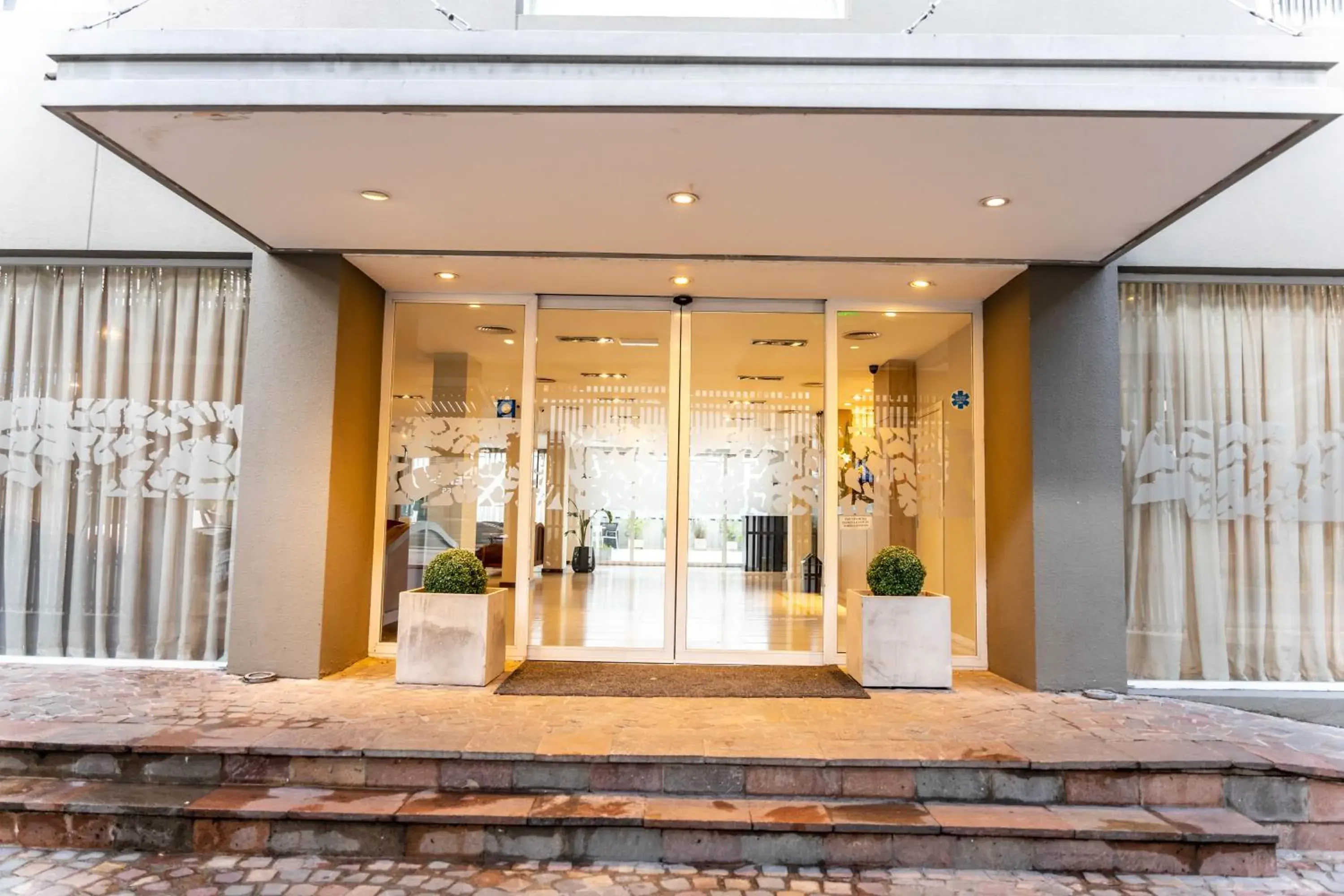 Property building in O2 Hotel Mar del Plata Property building in O2 Hotel Mar del Plata