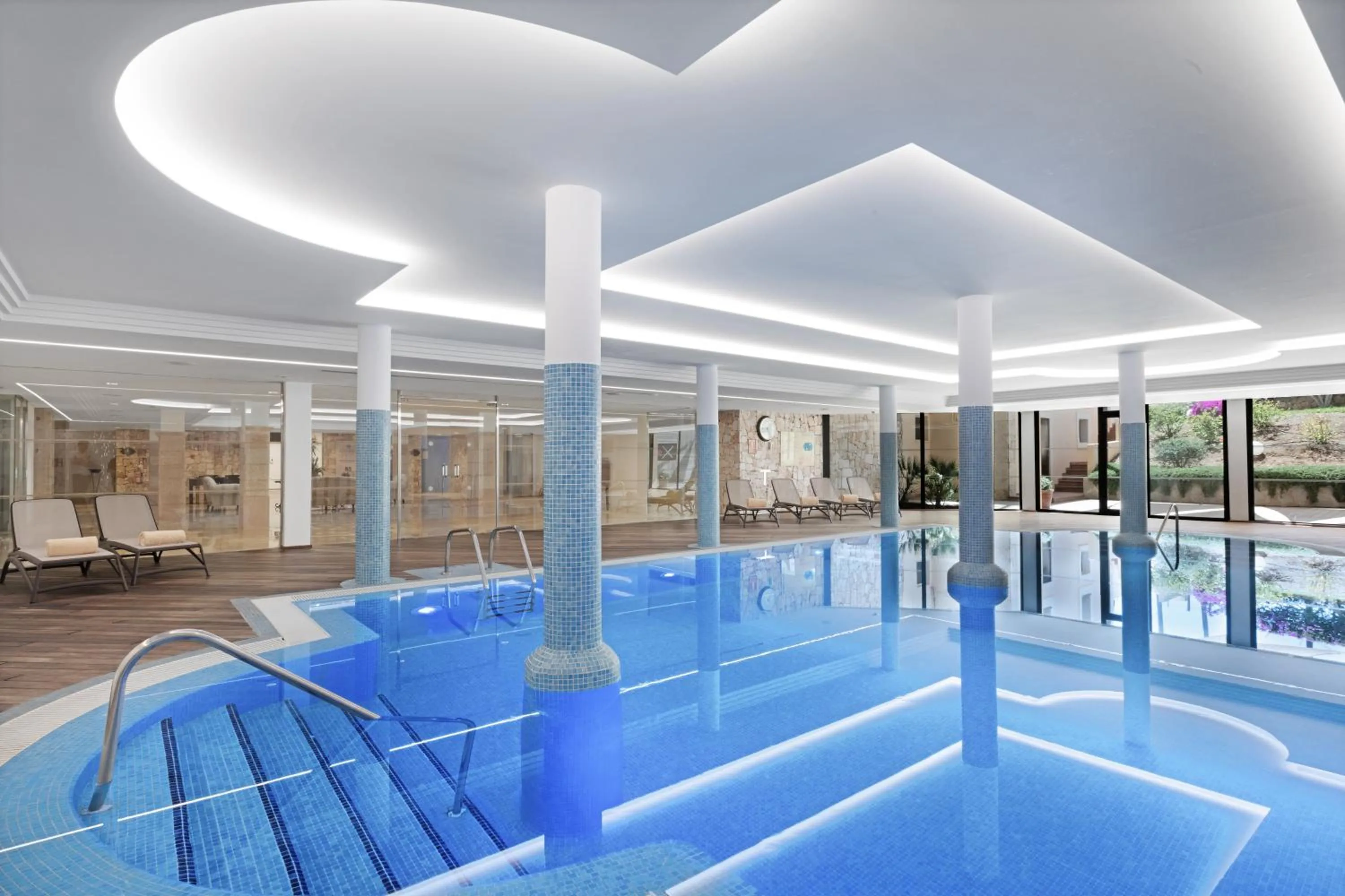 Swimming pool in CM Mallorca Palace - Only Adults