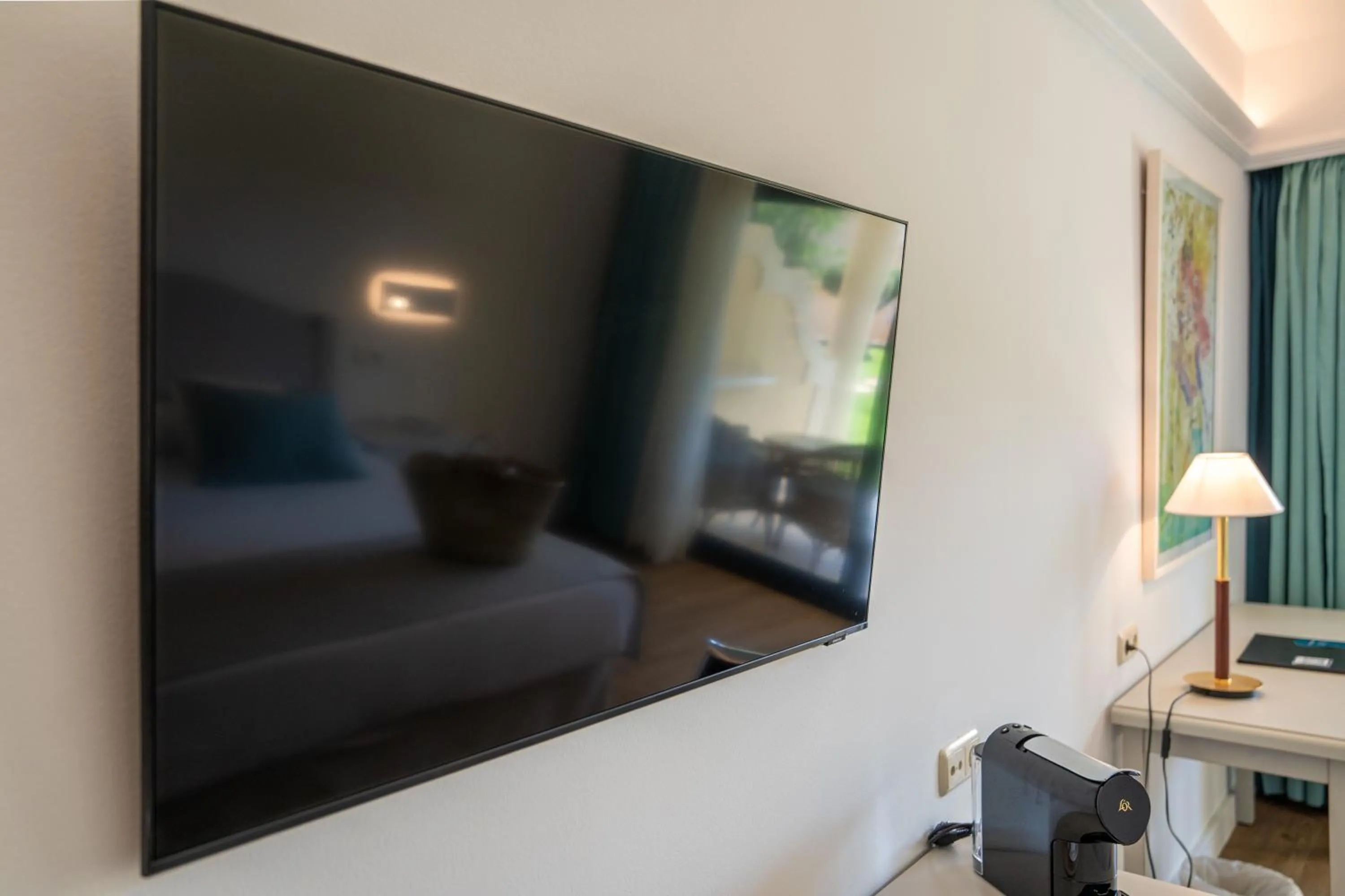 TV and multimedia in CM Mallorca Palace - Only Adults