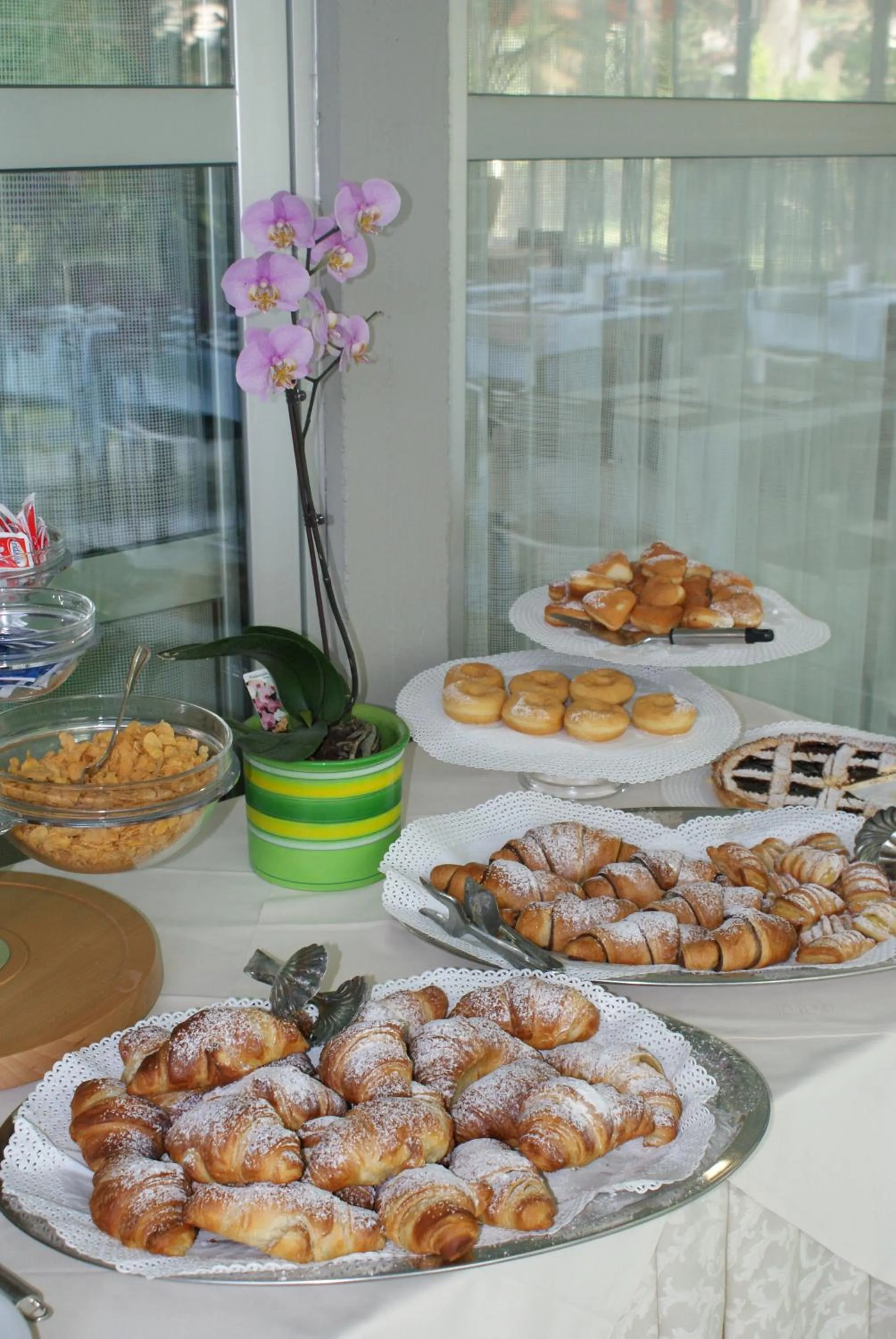 Food and drinks in Hotel Marina