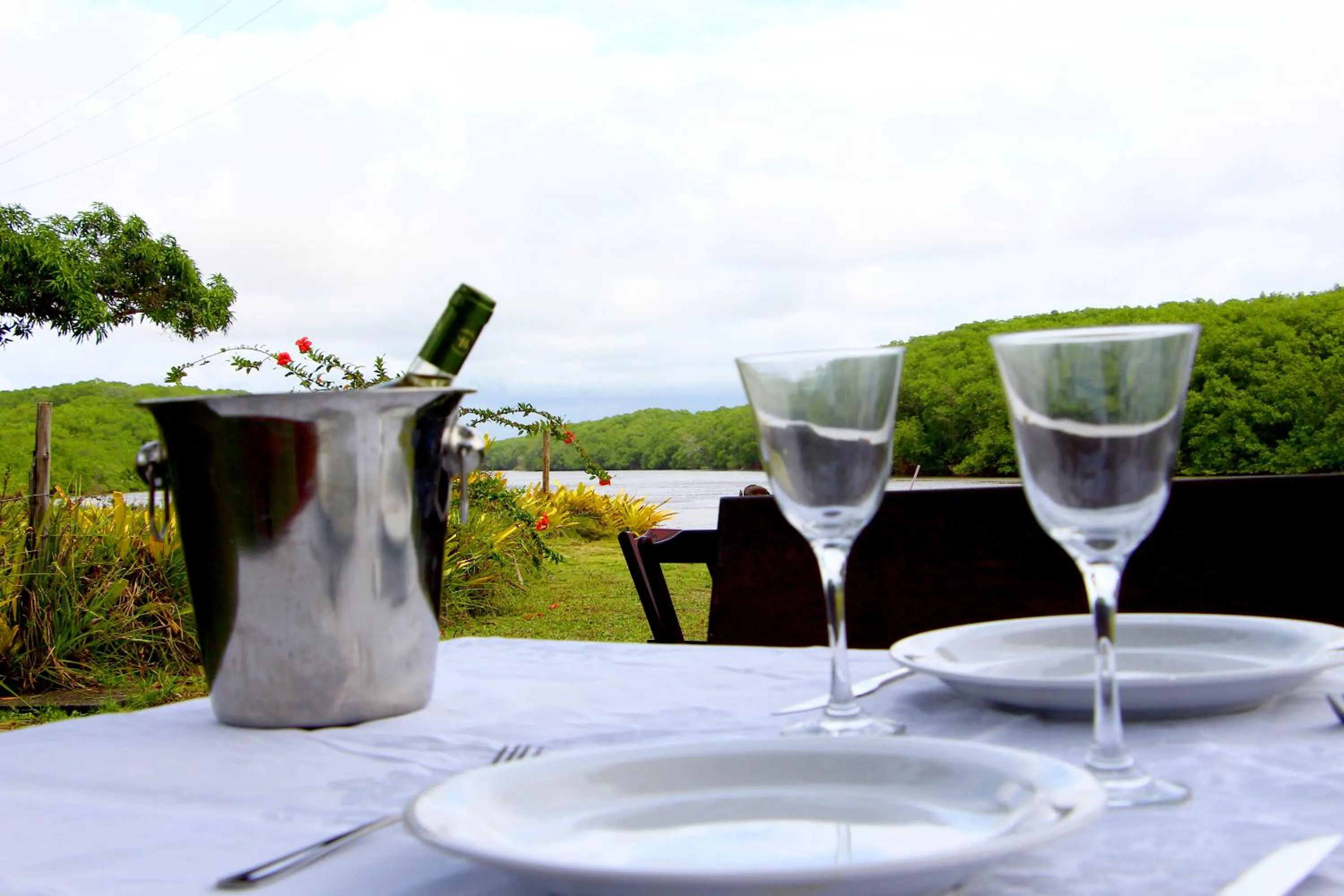 Restaurant/places to eat in Makaira Beach Resort