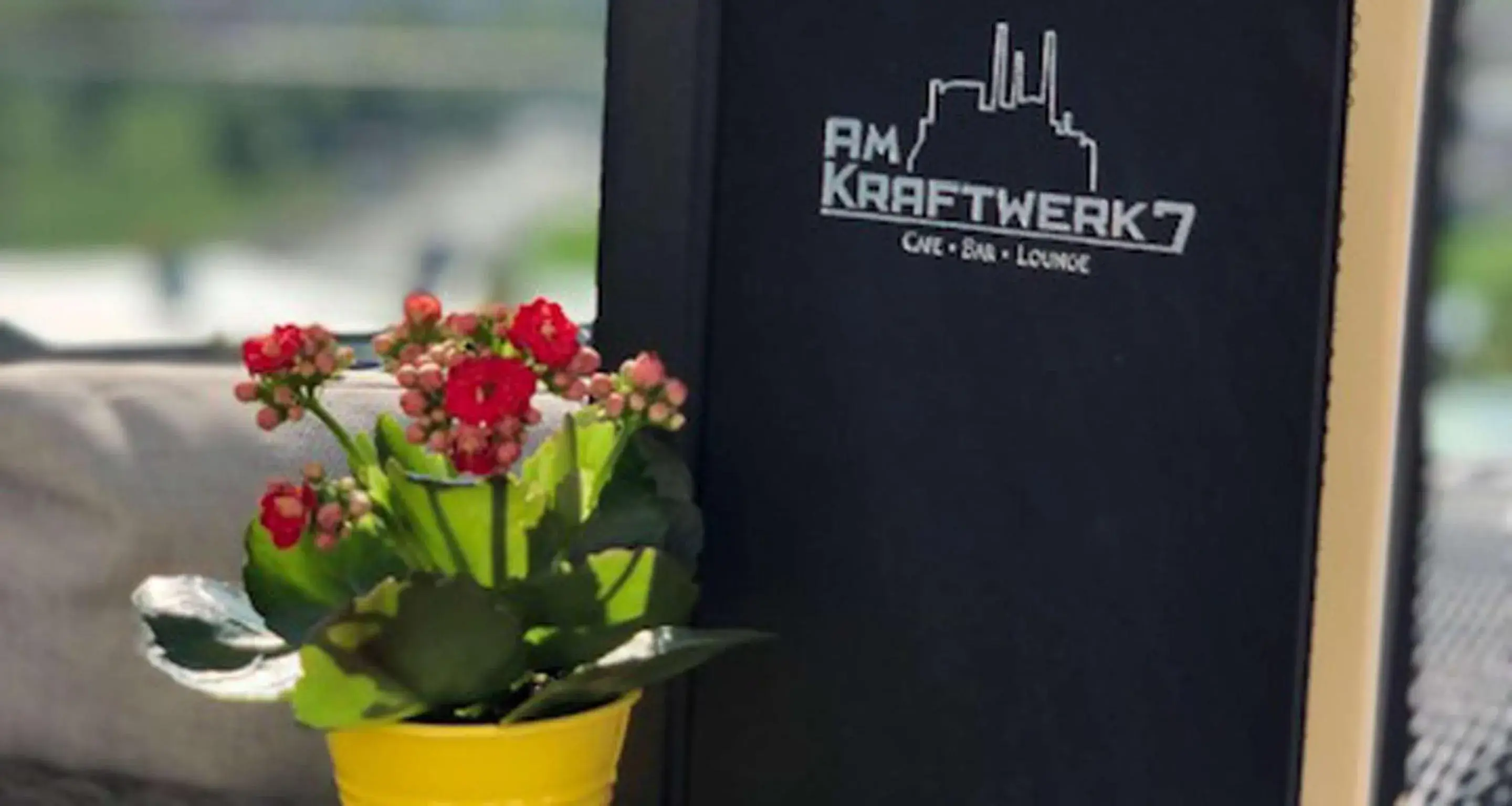 Lounge or bar in BEST WESTERN Hotel The K Unterföhring Lounge or bar in BEST WESTERN Hotel The K Unterföhring