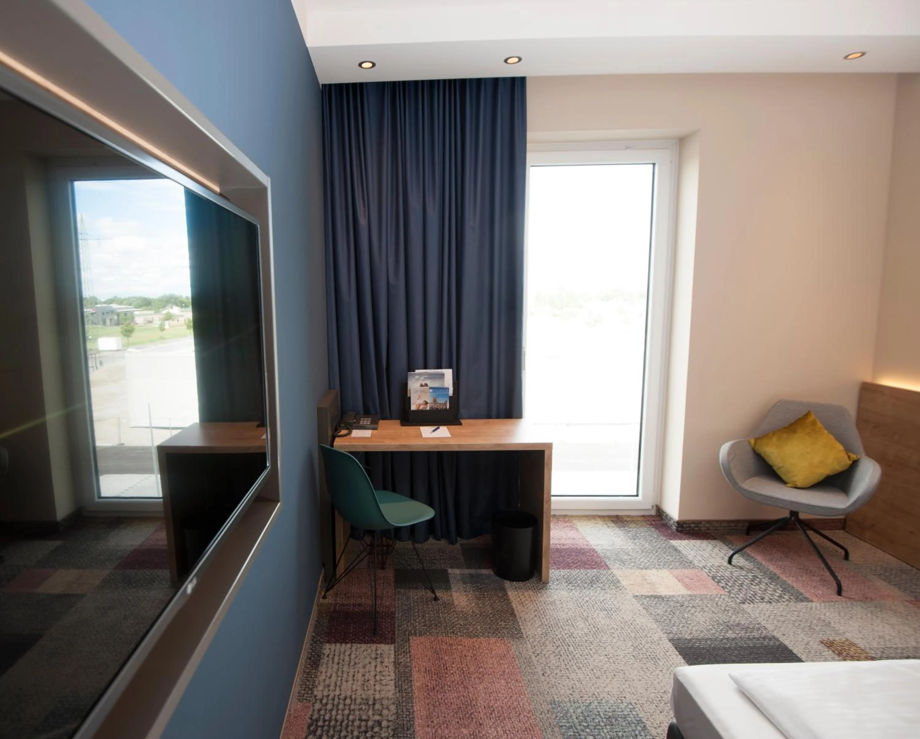 Day in BEST WESTERN Hotel The K Unterföhring