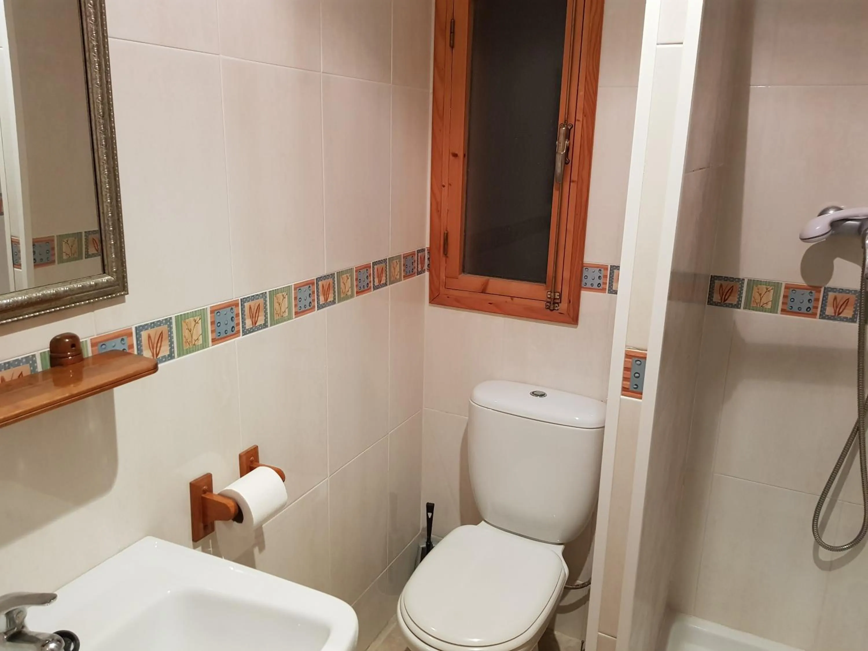 Hot Spring Bath in La Llar de Laura