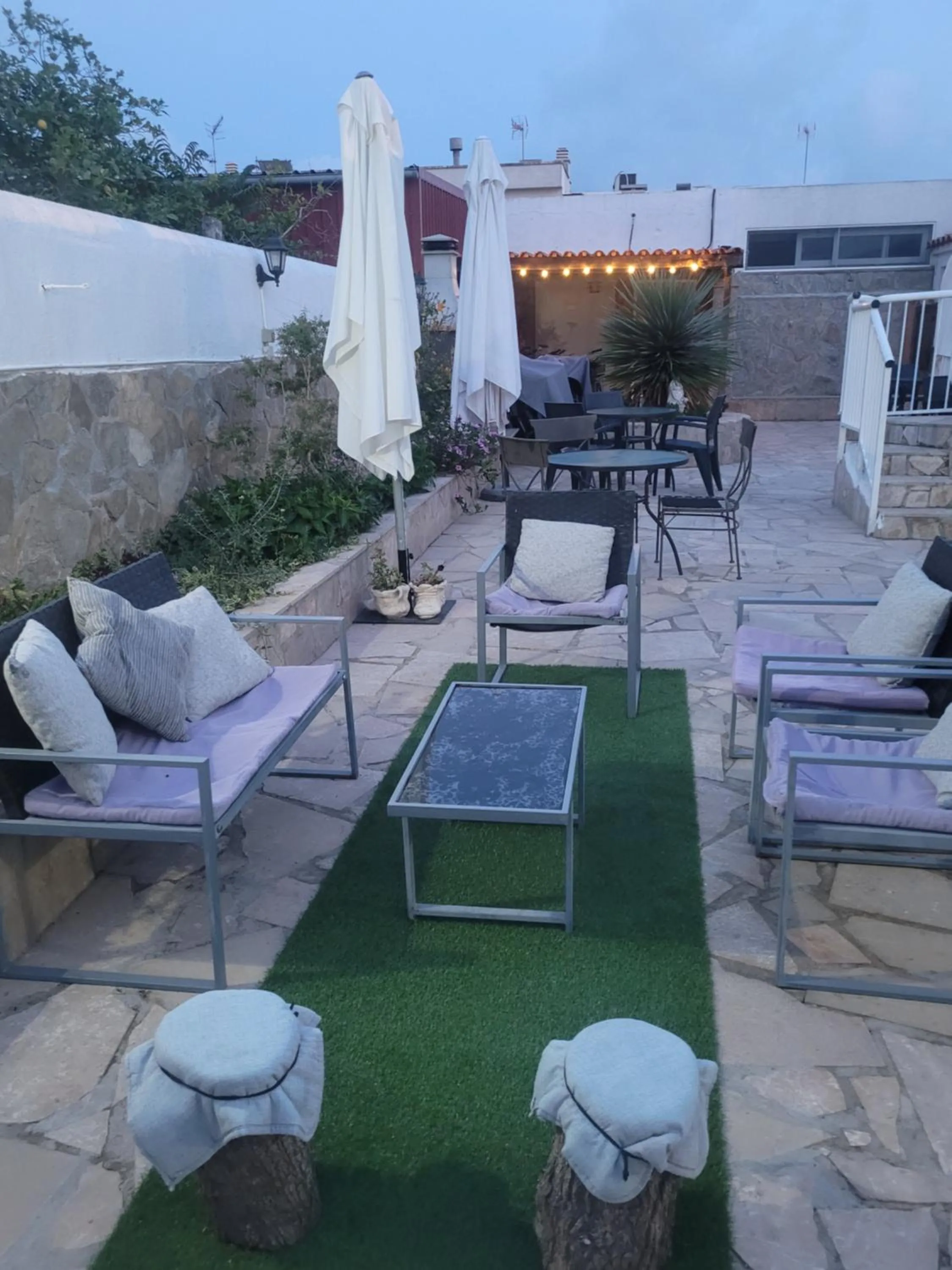 Garden view in La Llar de Laura