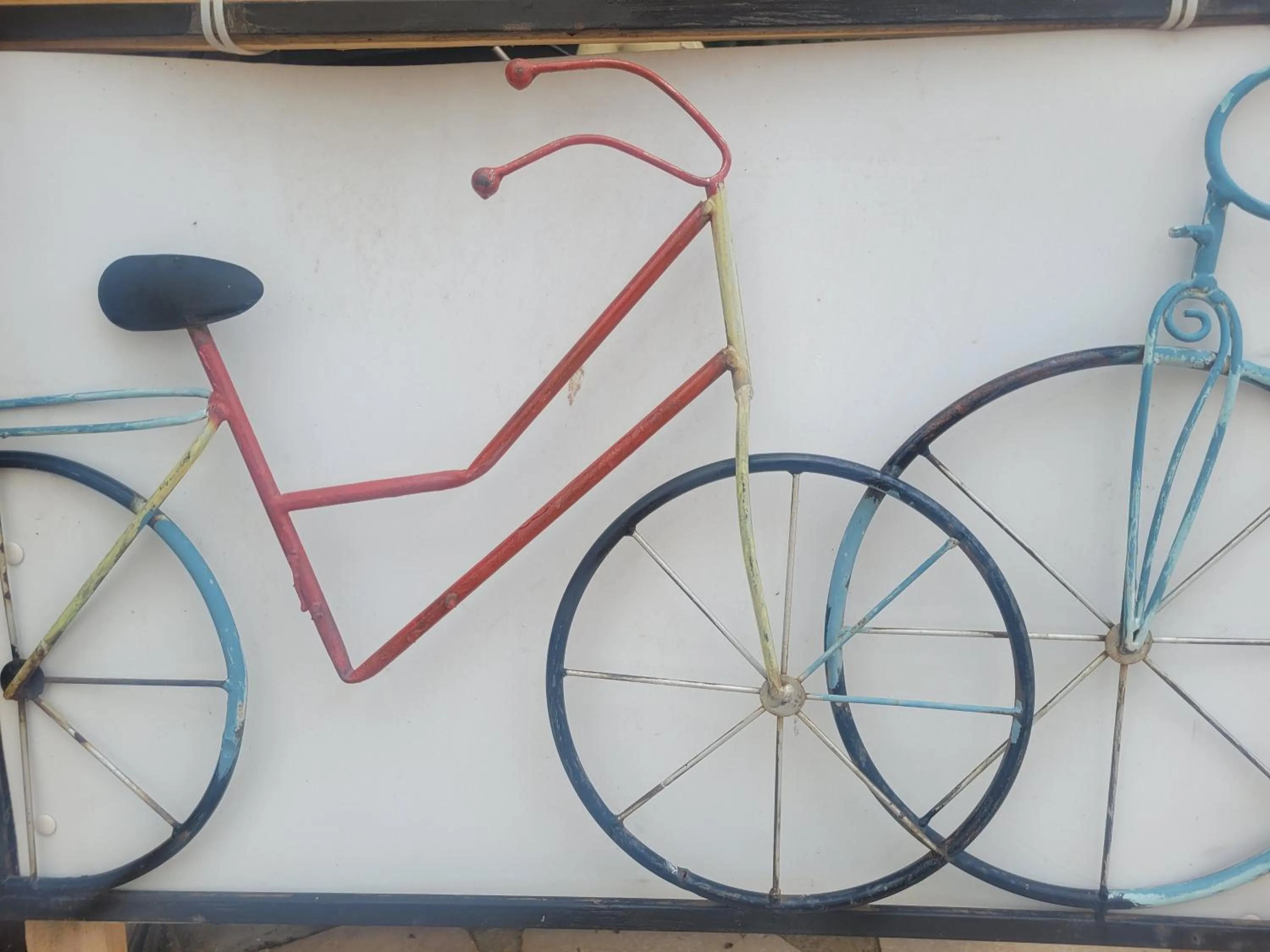 Cycling in La Llar de Laura