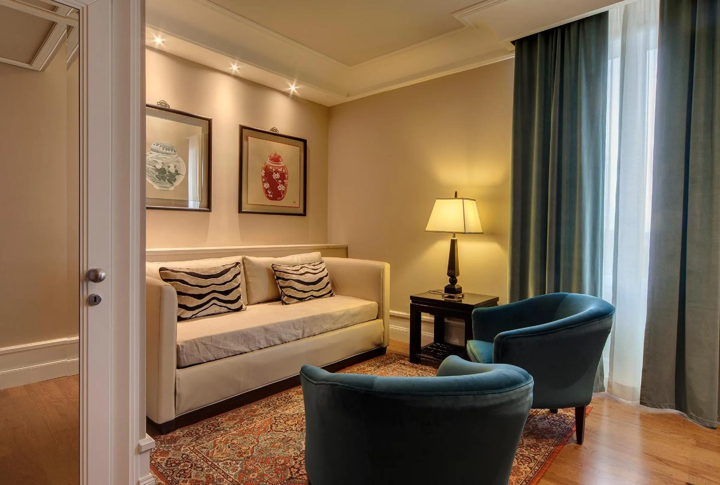 Seating area in Hotel Francia E Quirinale