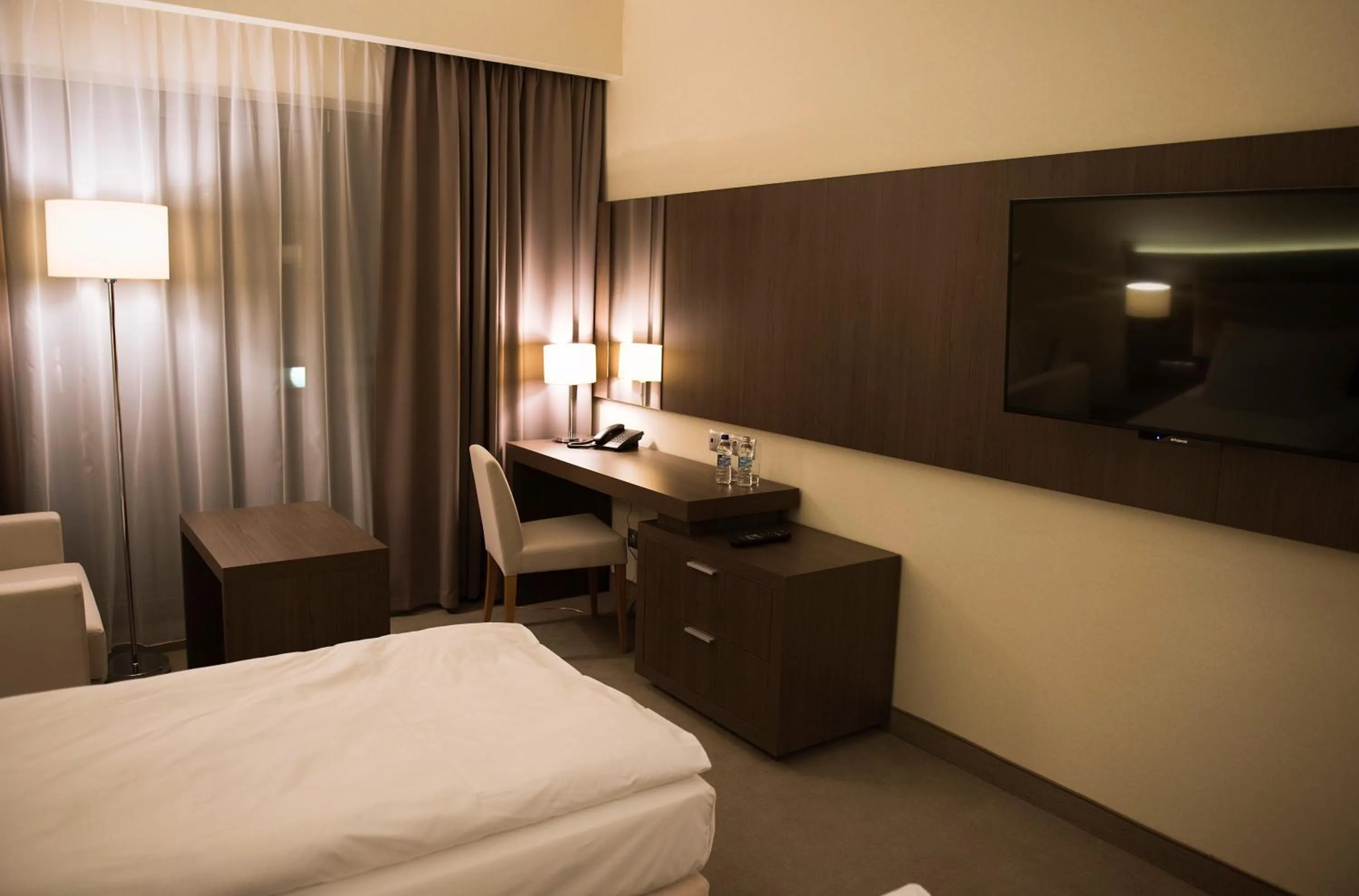 TV/Entertainment Center in Hotel Kosma