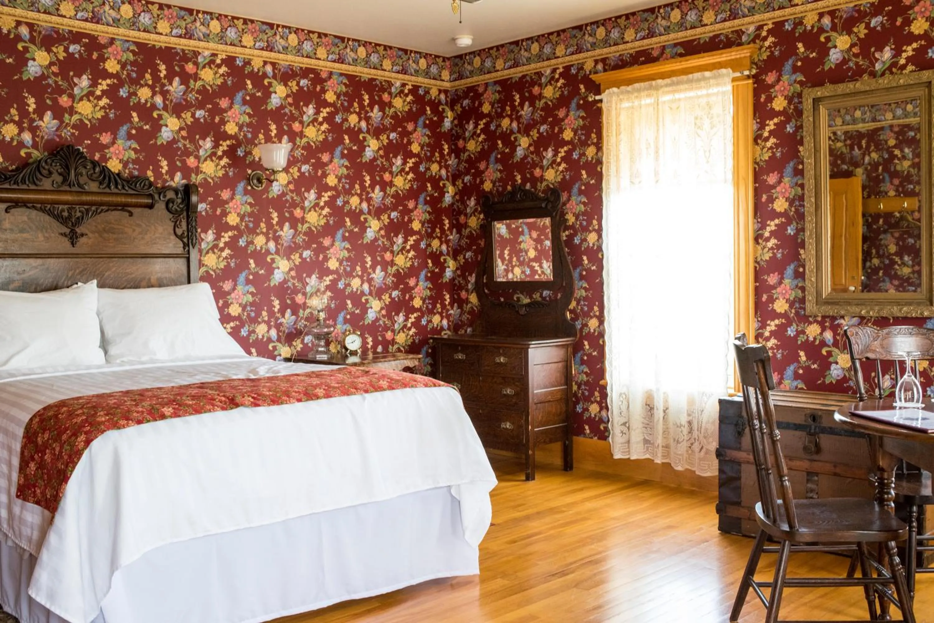 Bedroom, Bed in Hôtel Château Albert