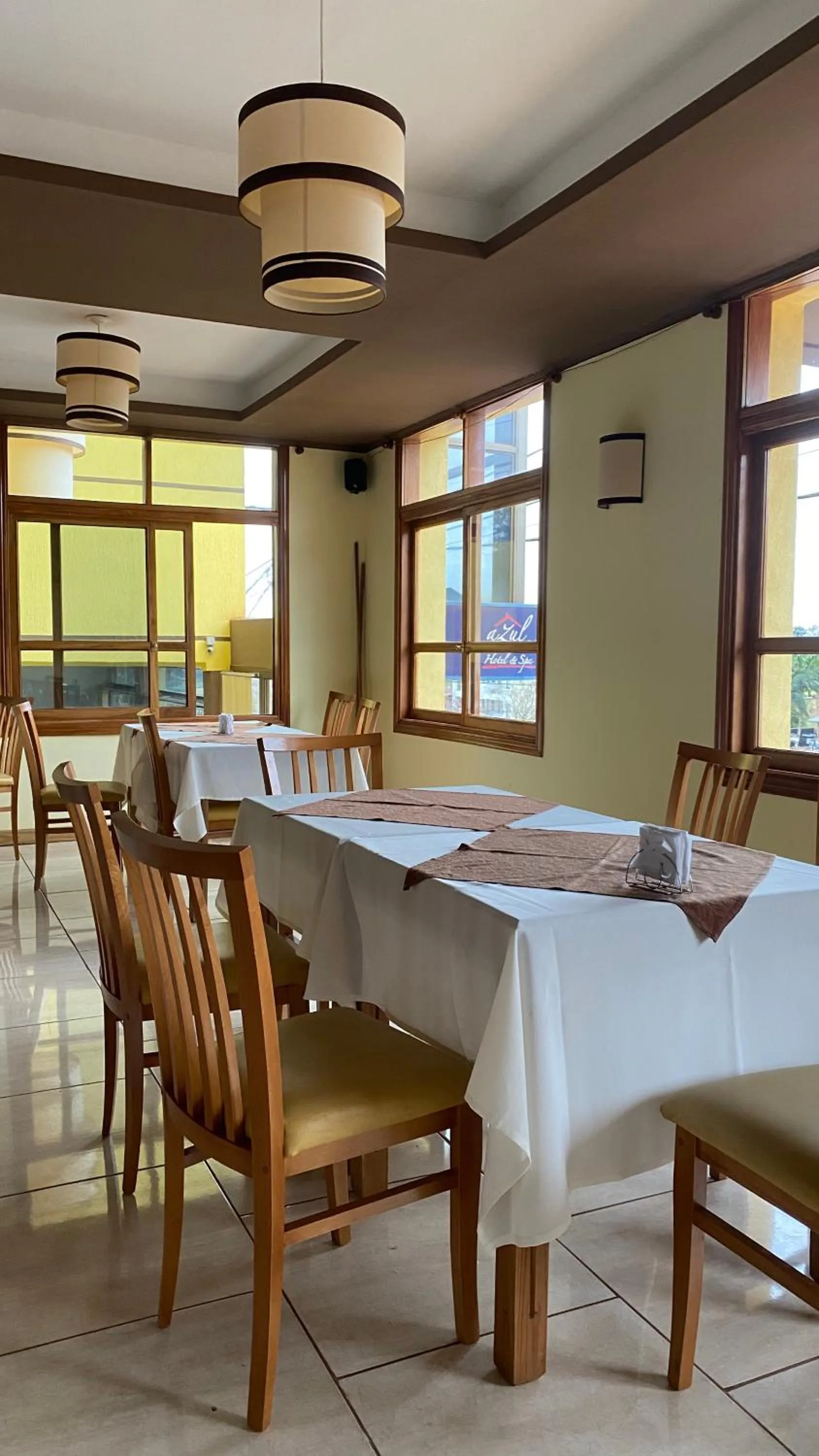 Restaurant/places to eat in Bagu Azul Obera