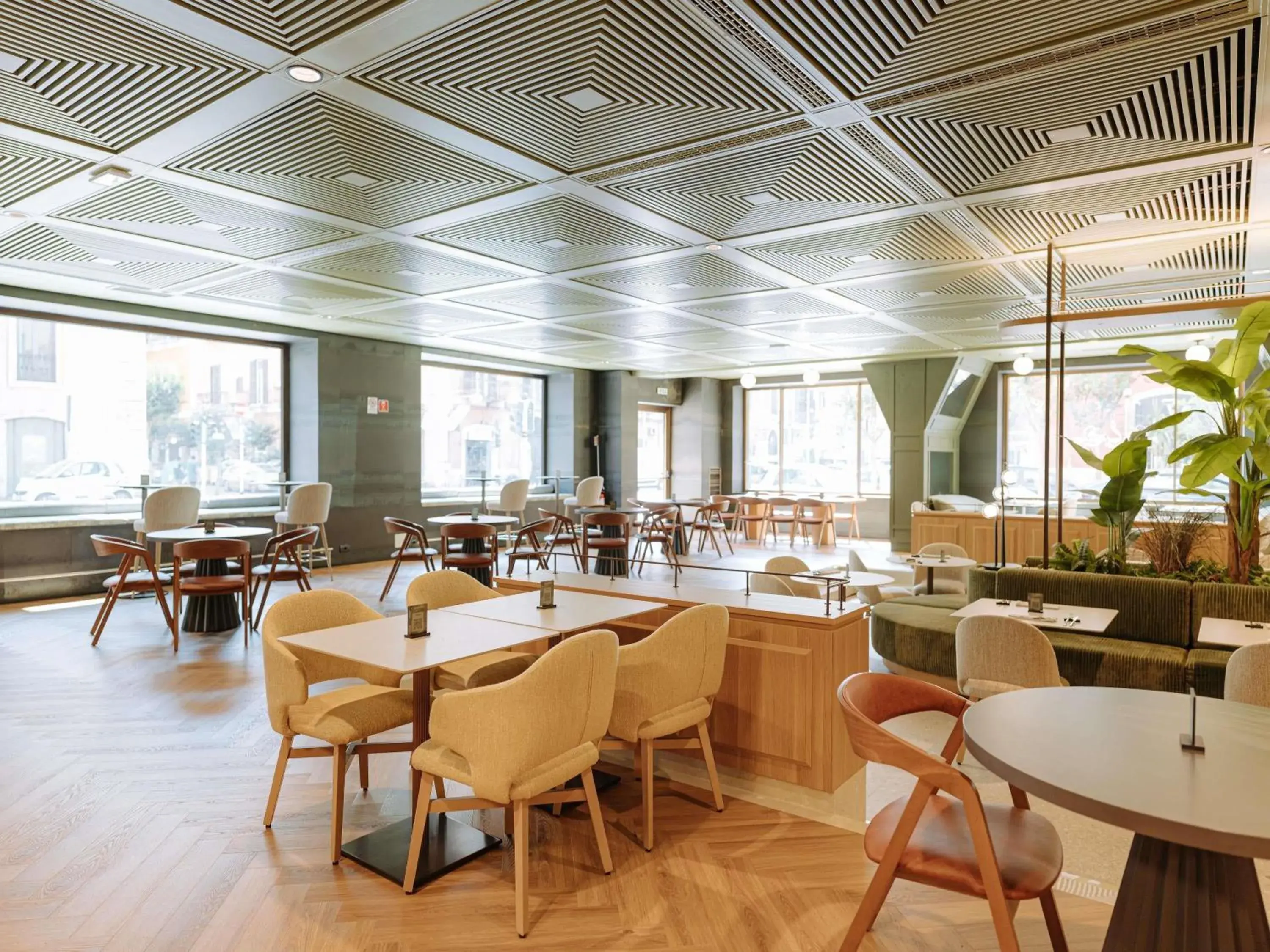 Property building in Mövenpick Hotel Bari Property building in Mövenpick Hotel Bari