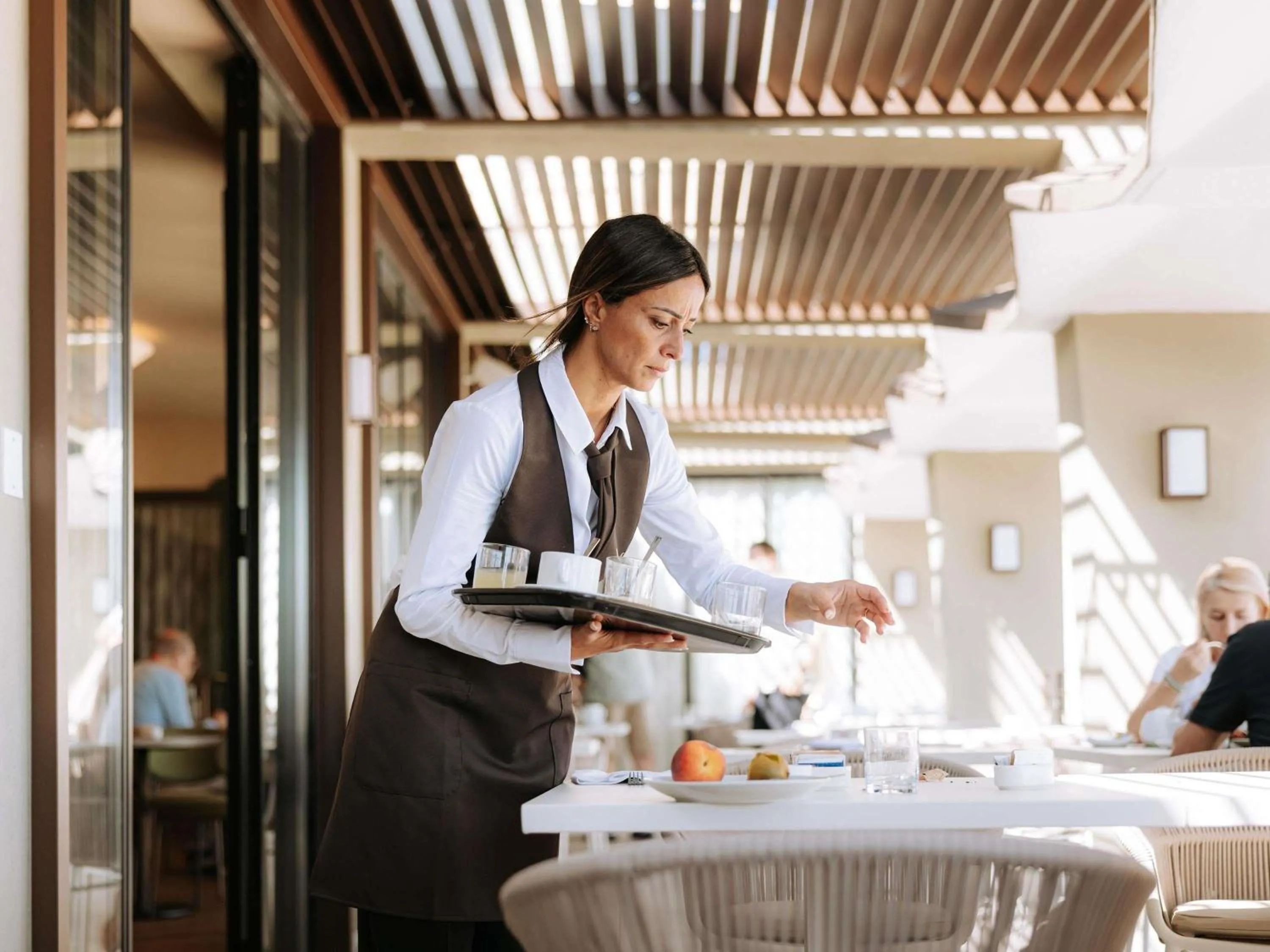 Restaurant/places to eat in Mövenpick Hotel Bari