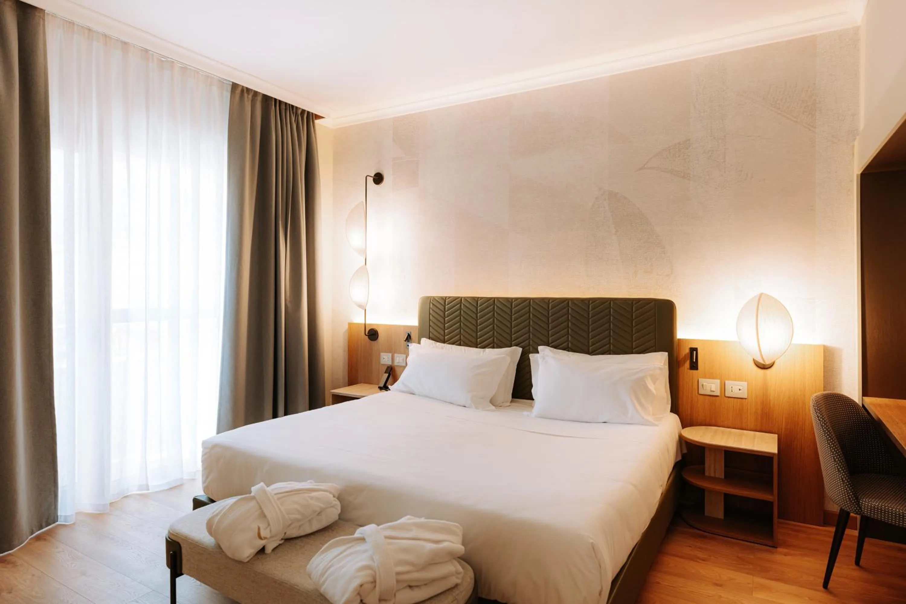 Bed in Mövenpick Hotel Bari