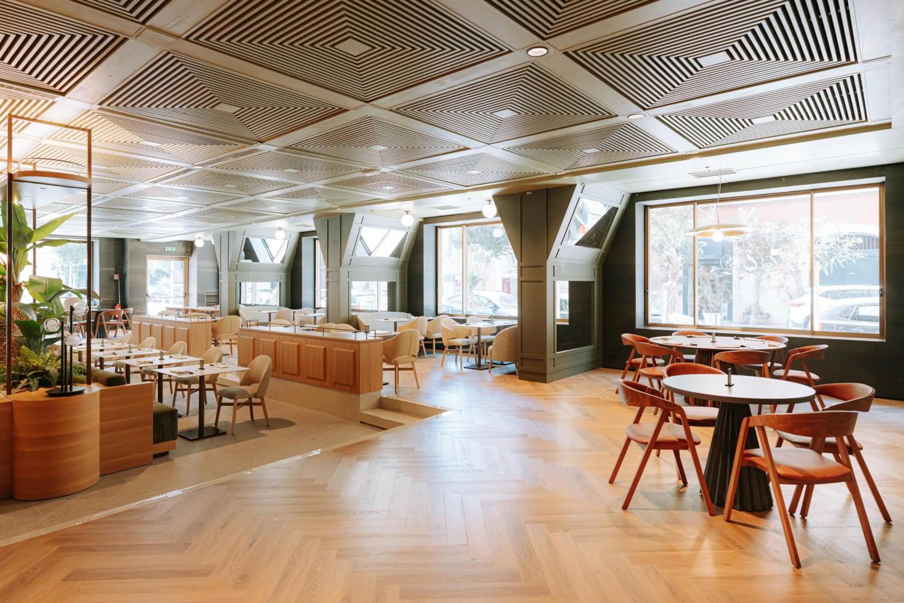 Restaurant/places to eat in Mövenpick Hotel Bari