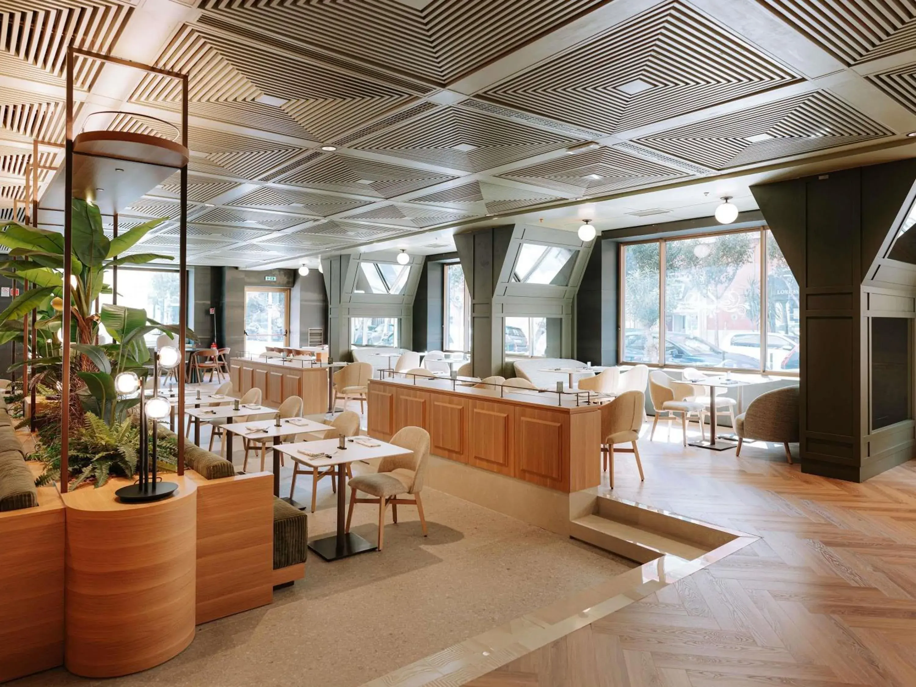 Restaurant/places to eat in Mövenpick Hotel Bari Restaurant/places to eat in Mövenpick Hotel Bari