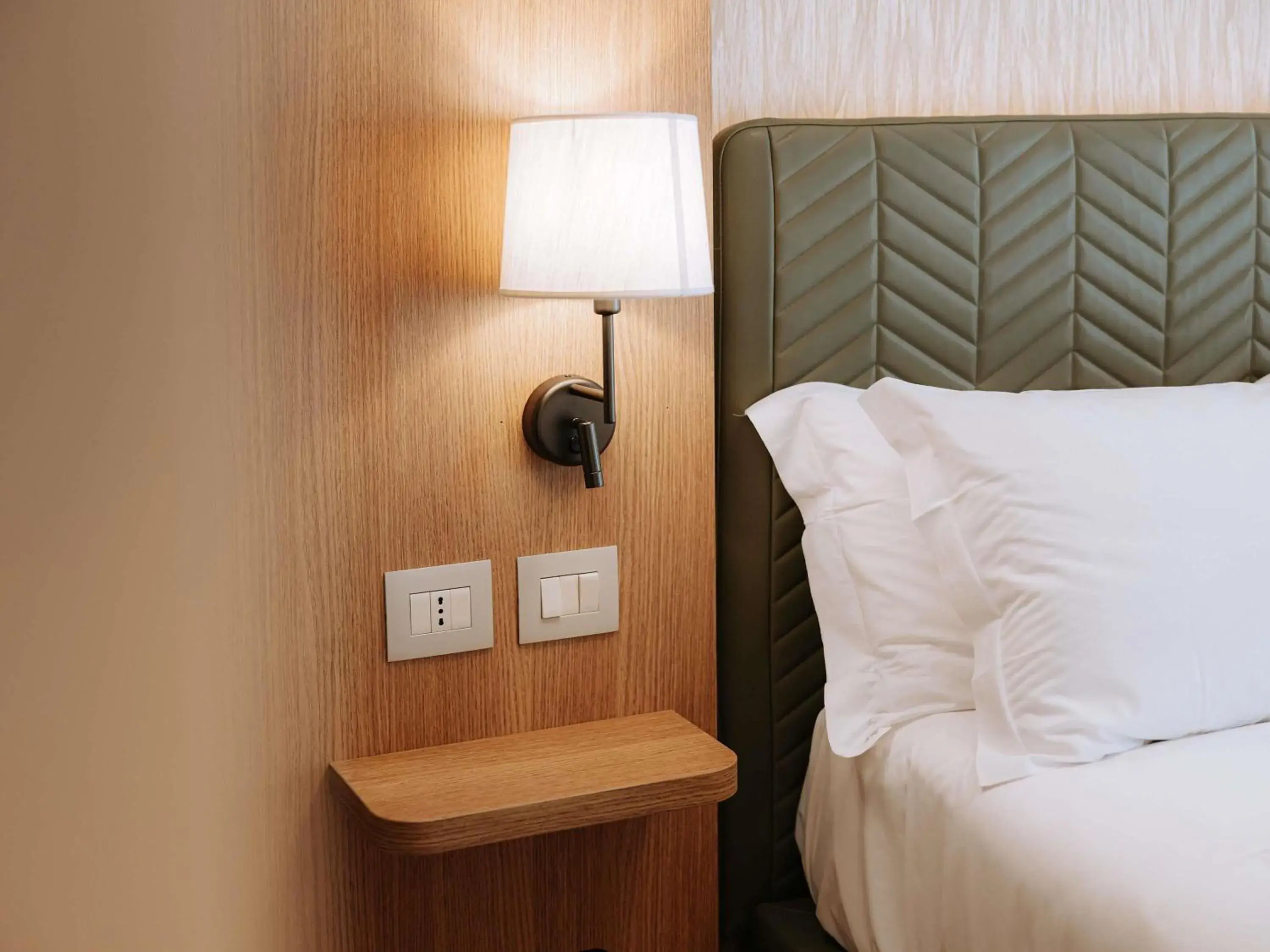 Bedroom, Bed in Mövenpick Hotel Bari Bedroom, Bed in Mövenpick Hotel Bari