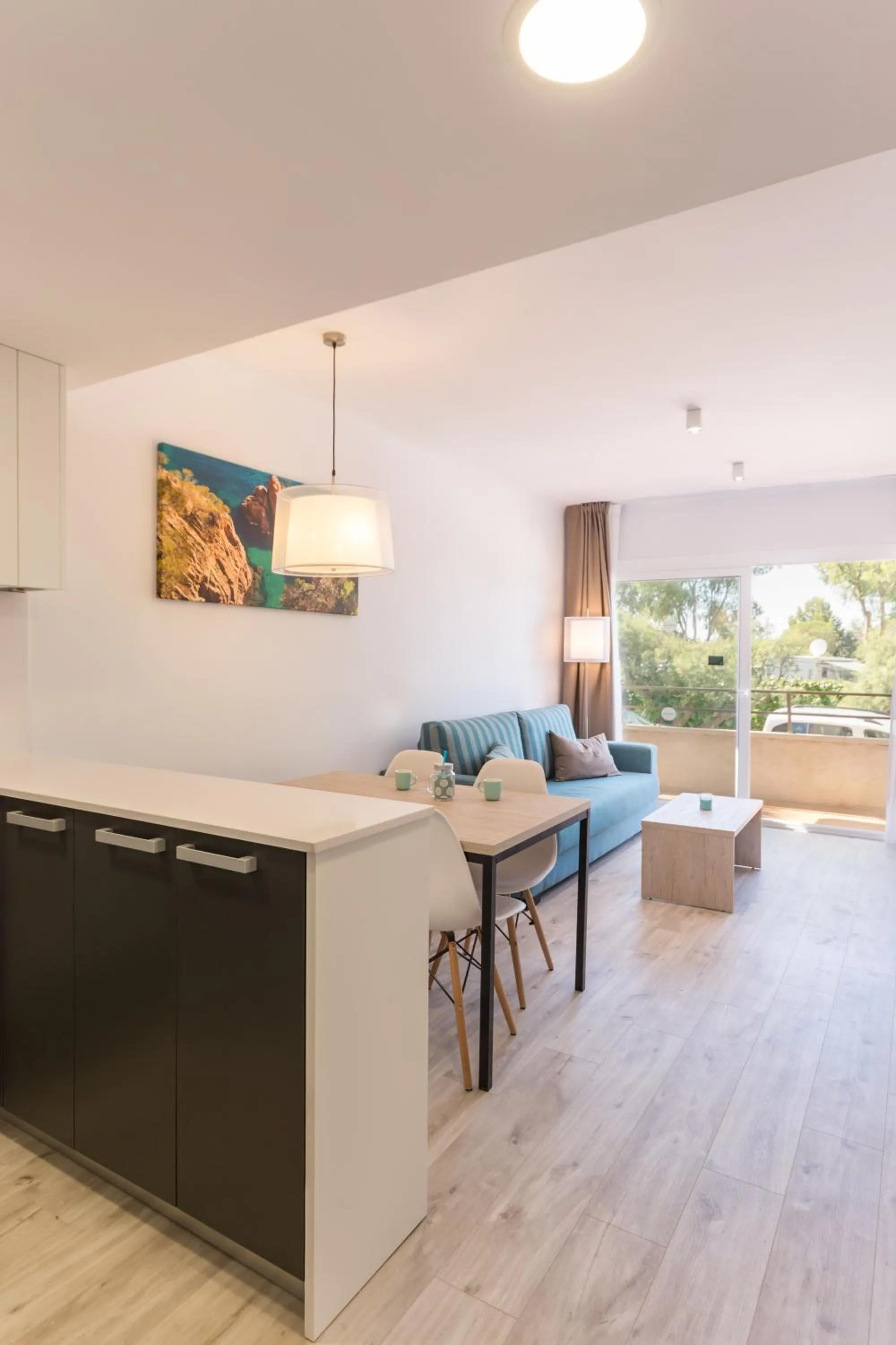 Kitchen or kitchenette in Pierre & Vacances Estartit Playa