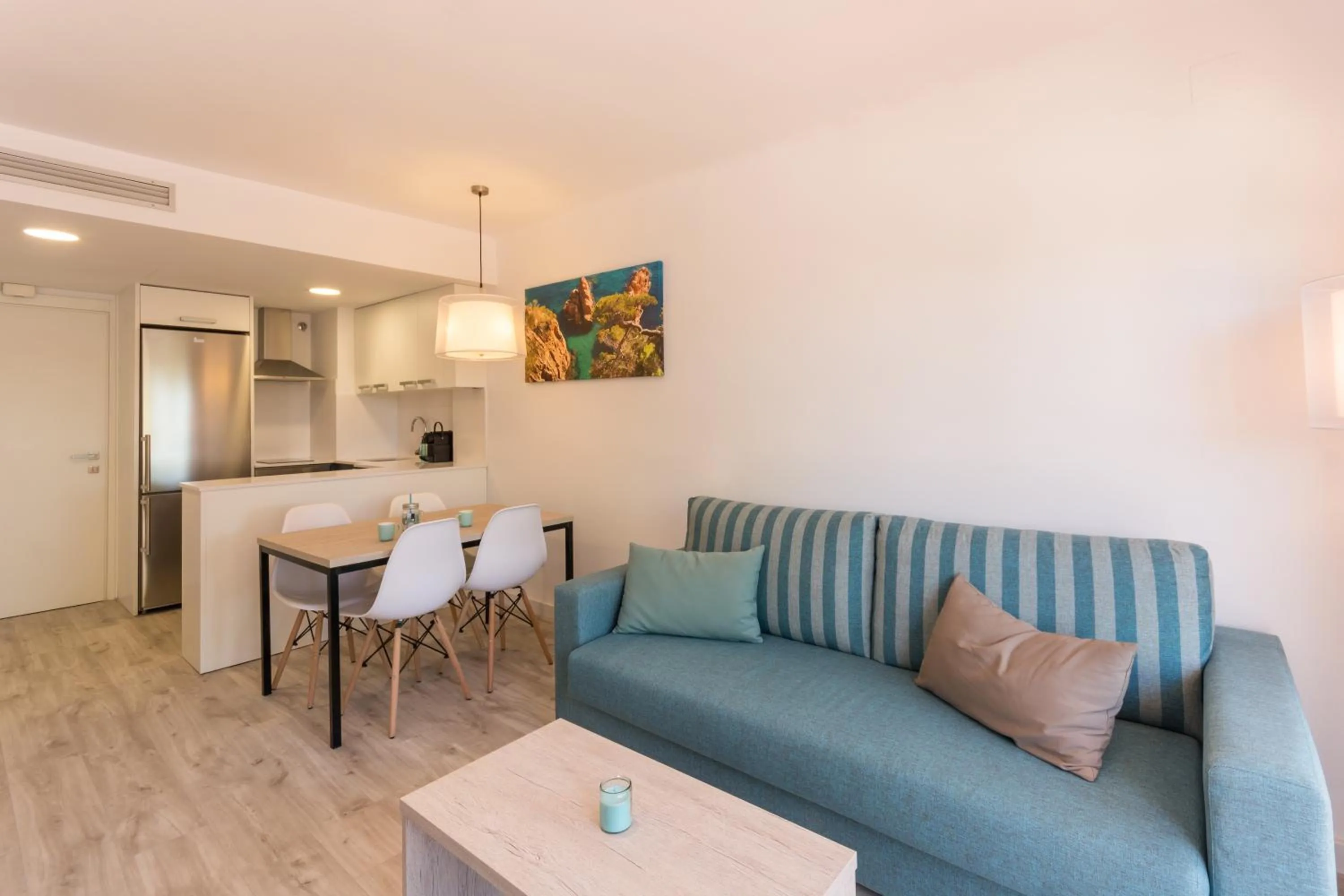 Kitchen or kitchenette in Pierre & Vacances Estartit Playa