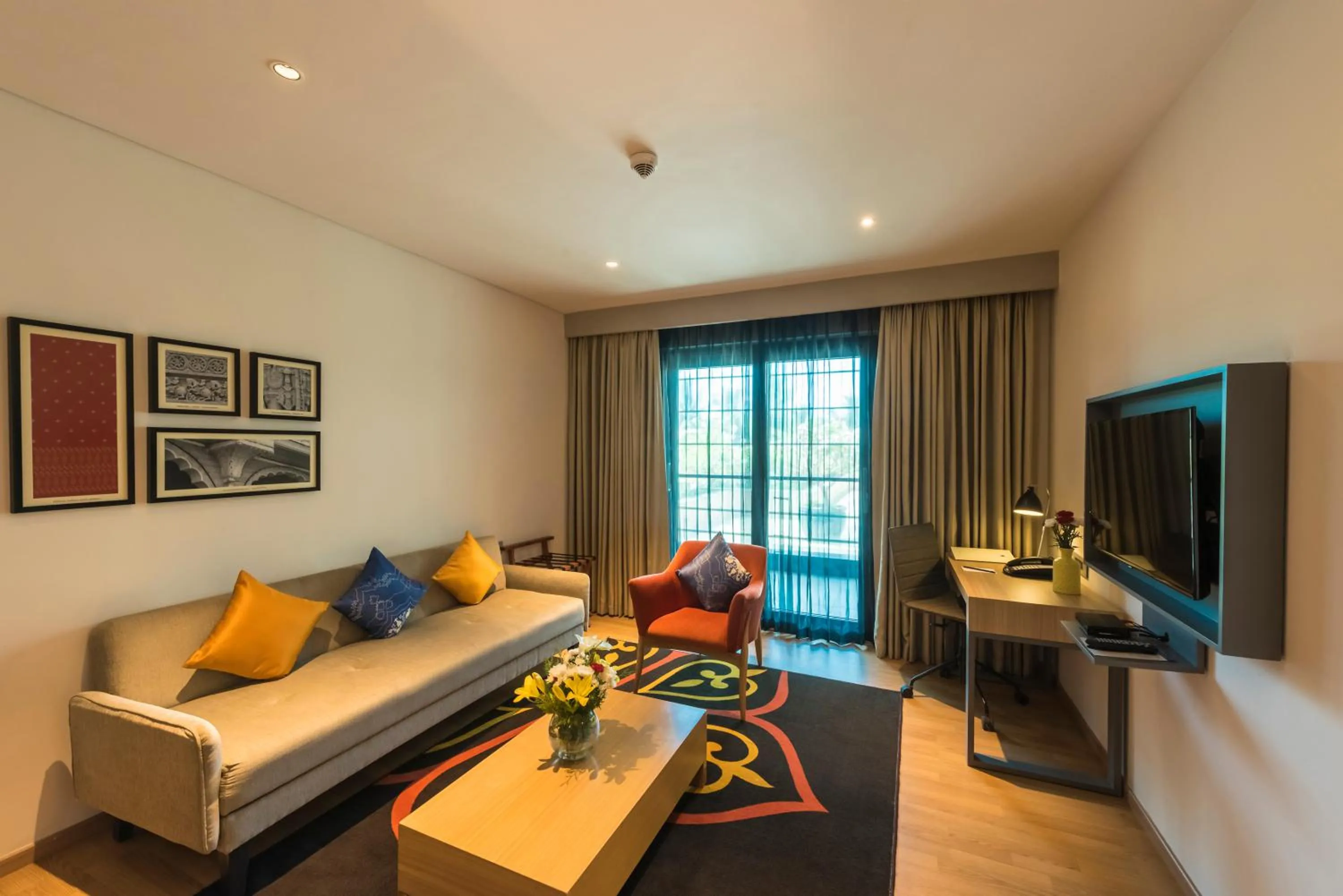 Living room, Bed in Grand Mercure Mysore - An Accor Brand