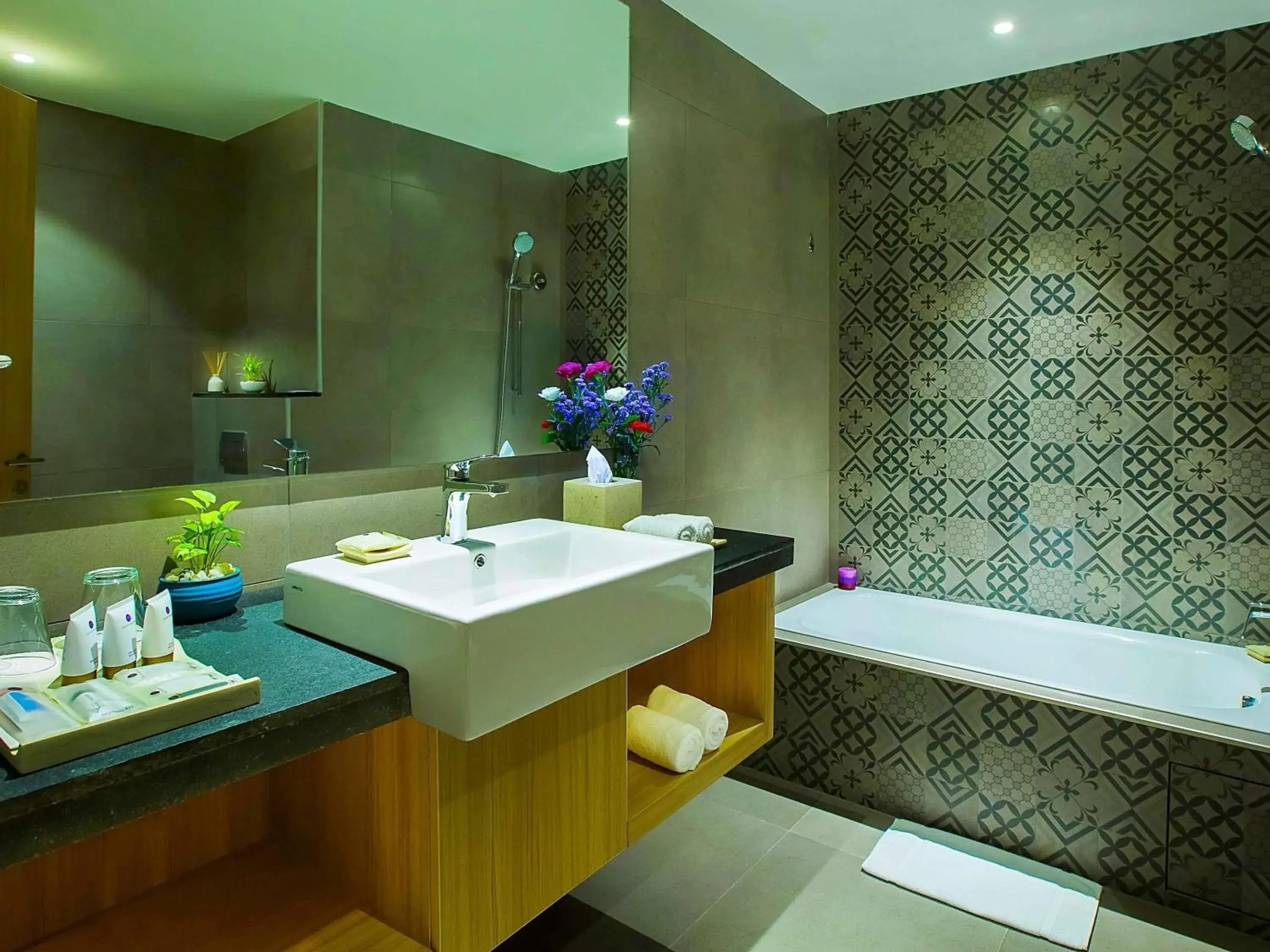 Bedroom in Grand Mercure Mysore - An Accor Brand Bedroom in Grand Mercure Mysore - An Accor Brand