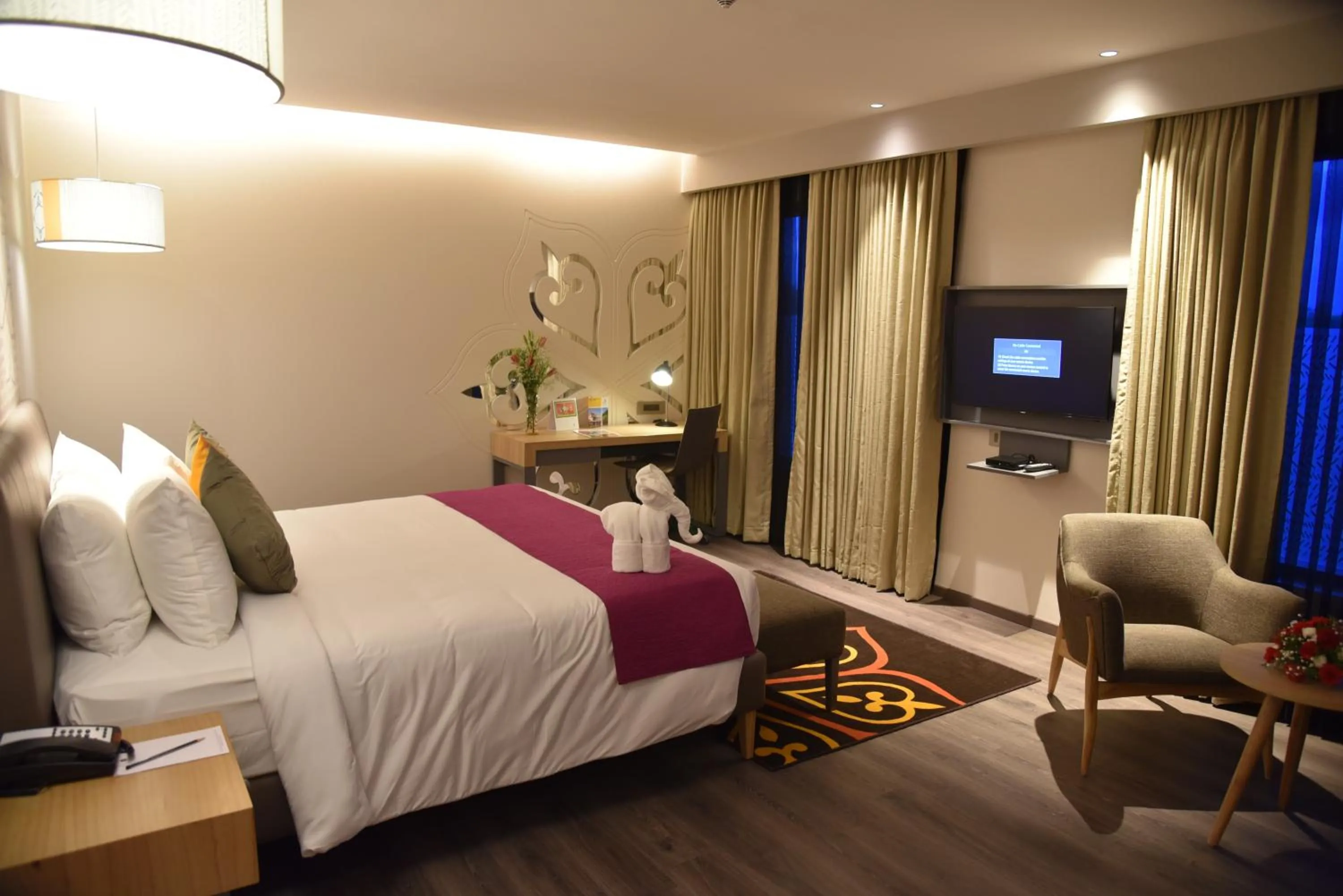 Photo of the whole room, Bed in Grand Mercure Mysore - An Accor Brand