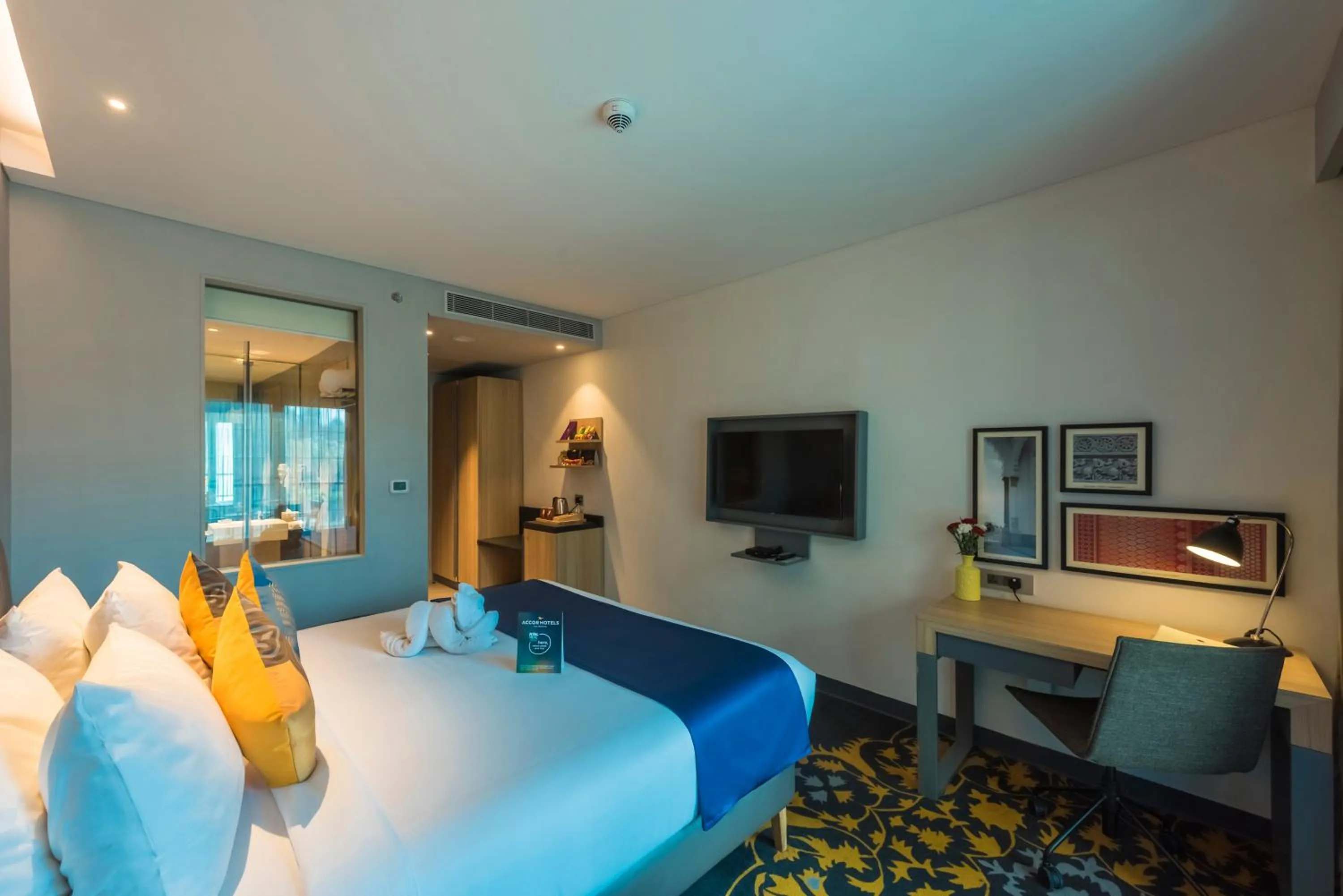 Photo of the whole room, Bed in Grand Mercure Mysore - An Accor Brand