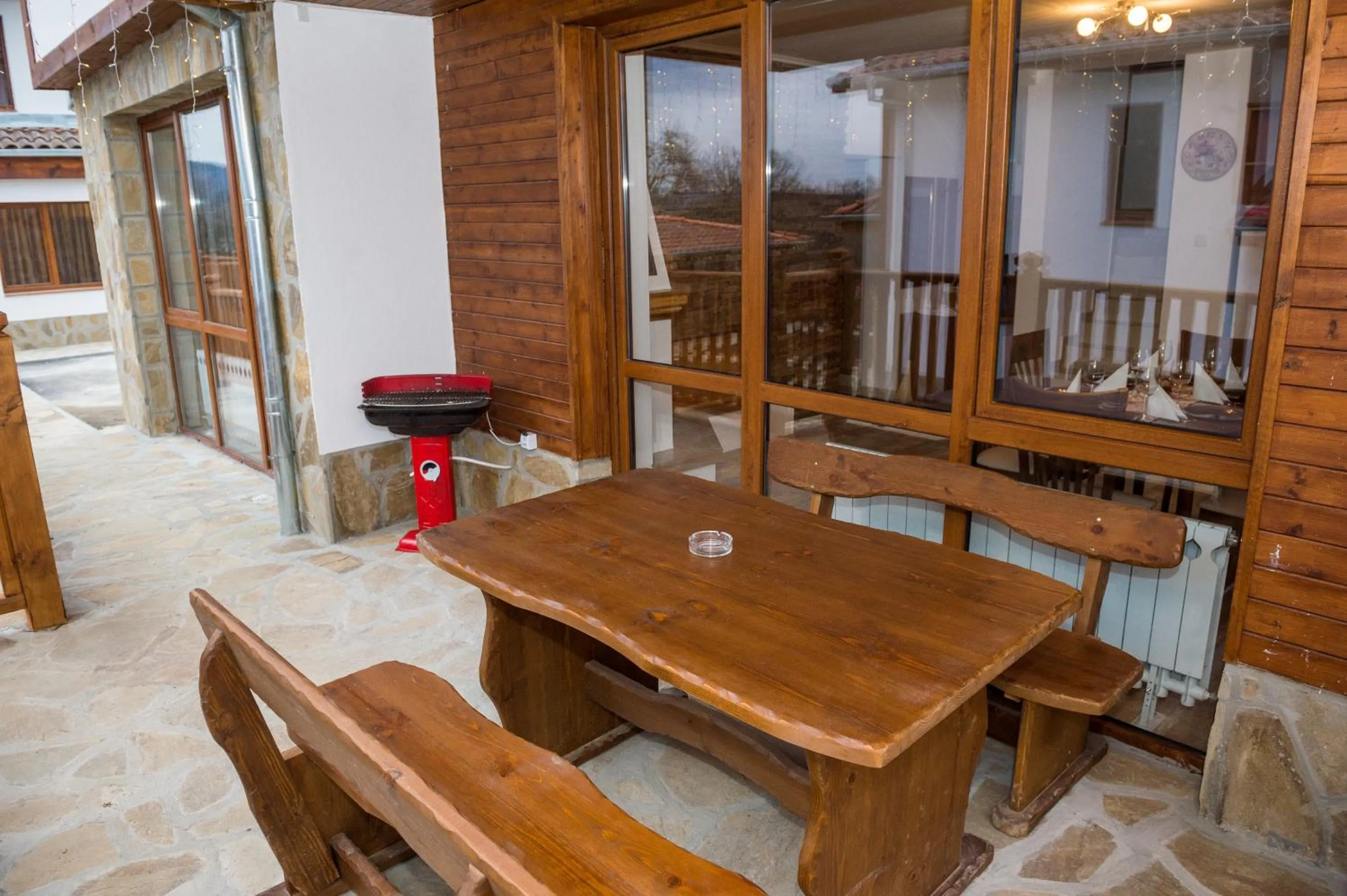 BBQ facilities in Sinjirite Complex